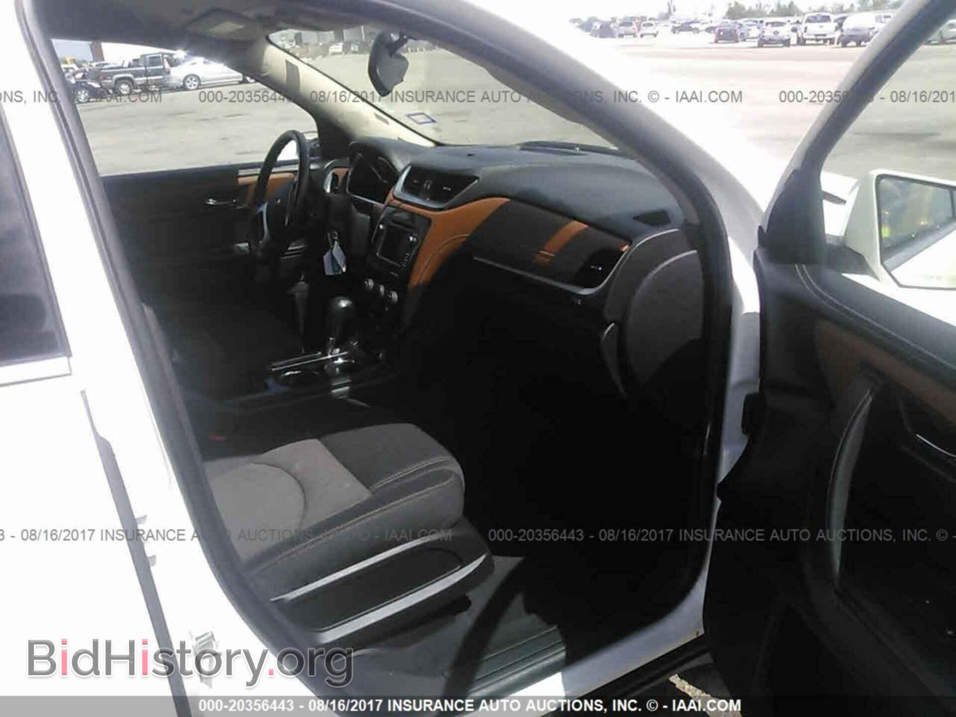 2015 Chevrolet Traverse - VIN: 1GNKRGKD5FJ301266 - Фото 5