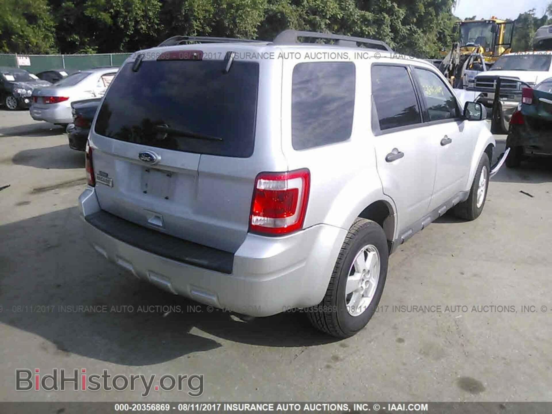 2011 Ford Escape - VIN: 1FMCU0D74BKA66403 - Фото 4