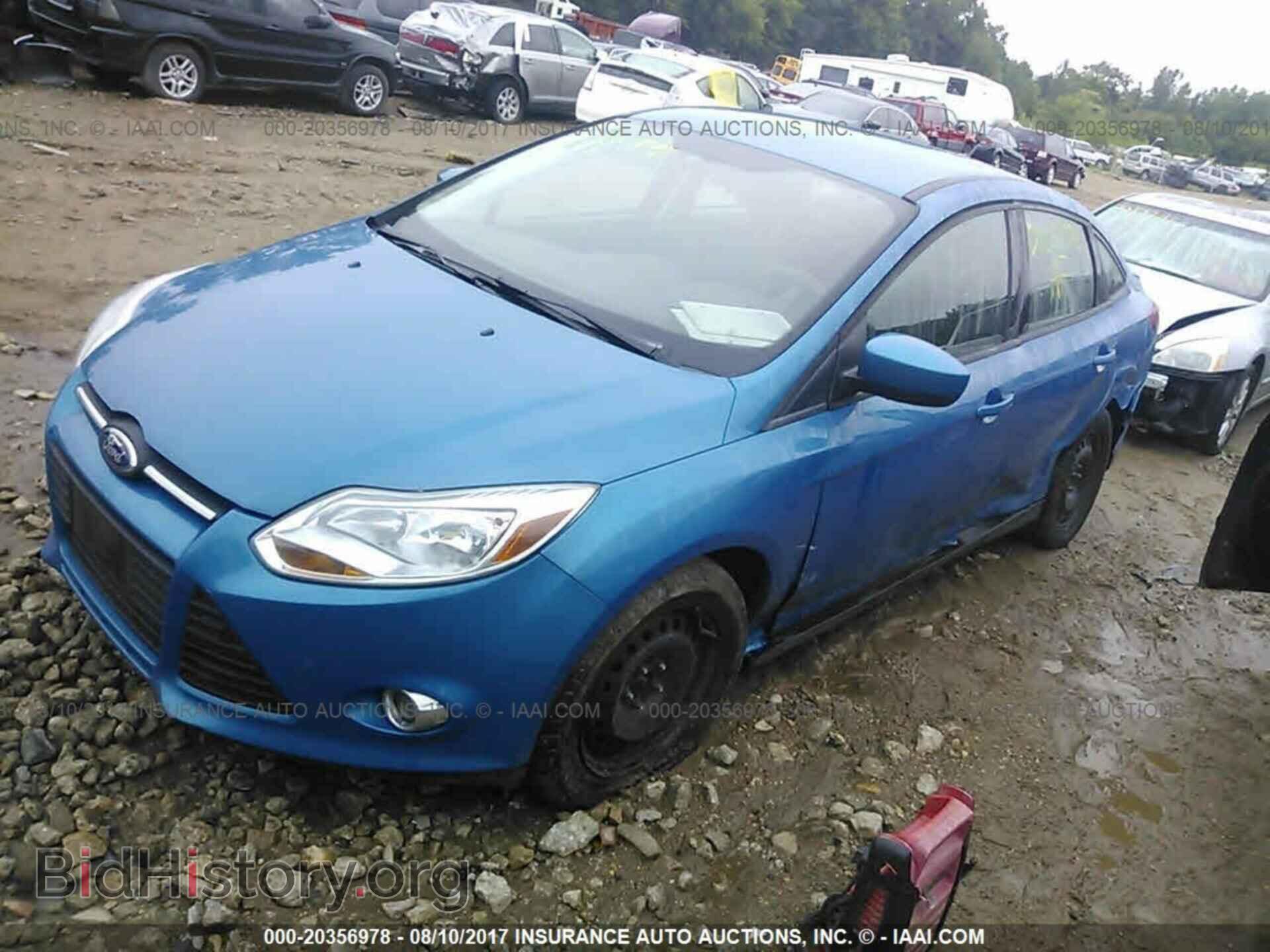 2012 Ford Focus - VIN: 1FAHP3F27CL236436 - Фото 2