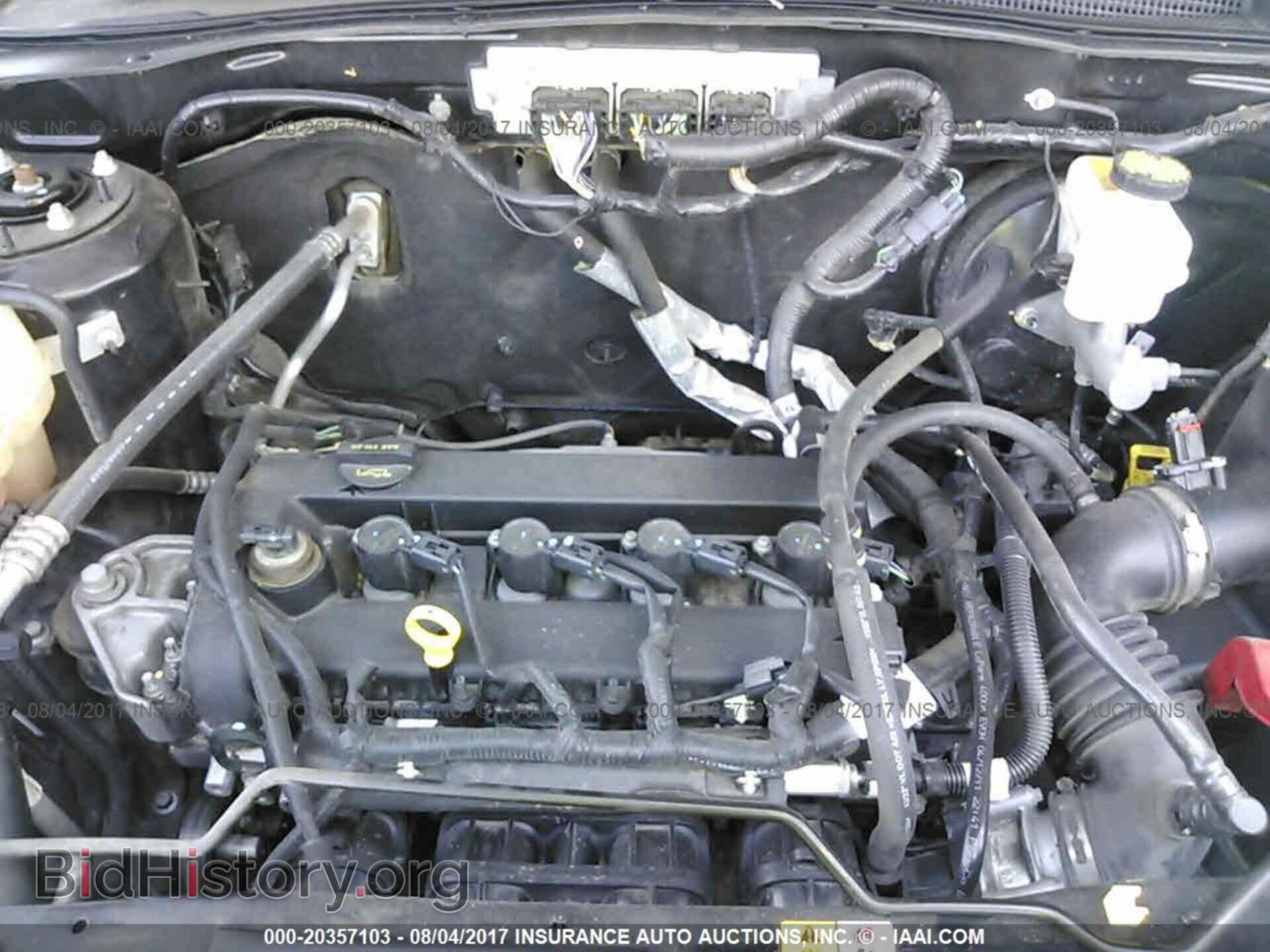 2011 Ford Escape - VIN: 1FMCU0C71BKC41353 - Фото 10