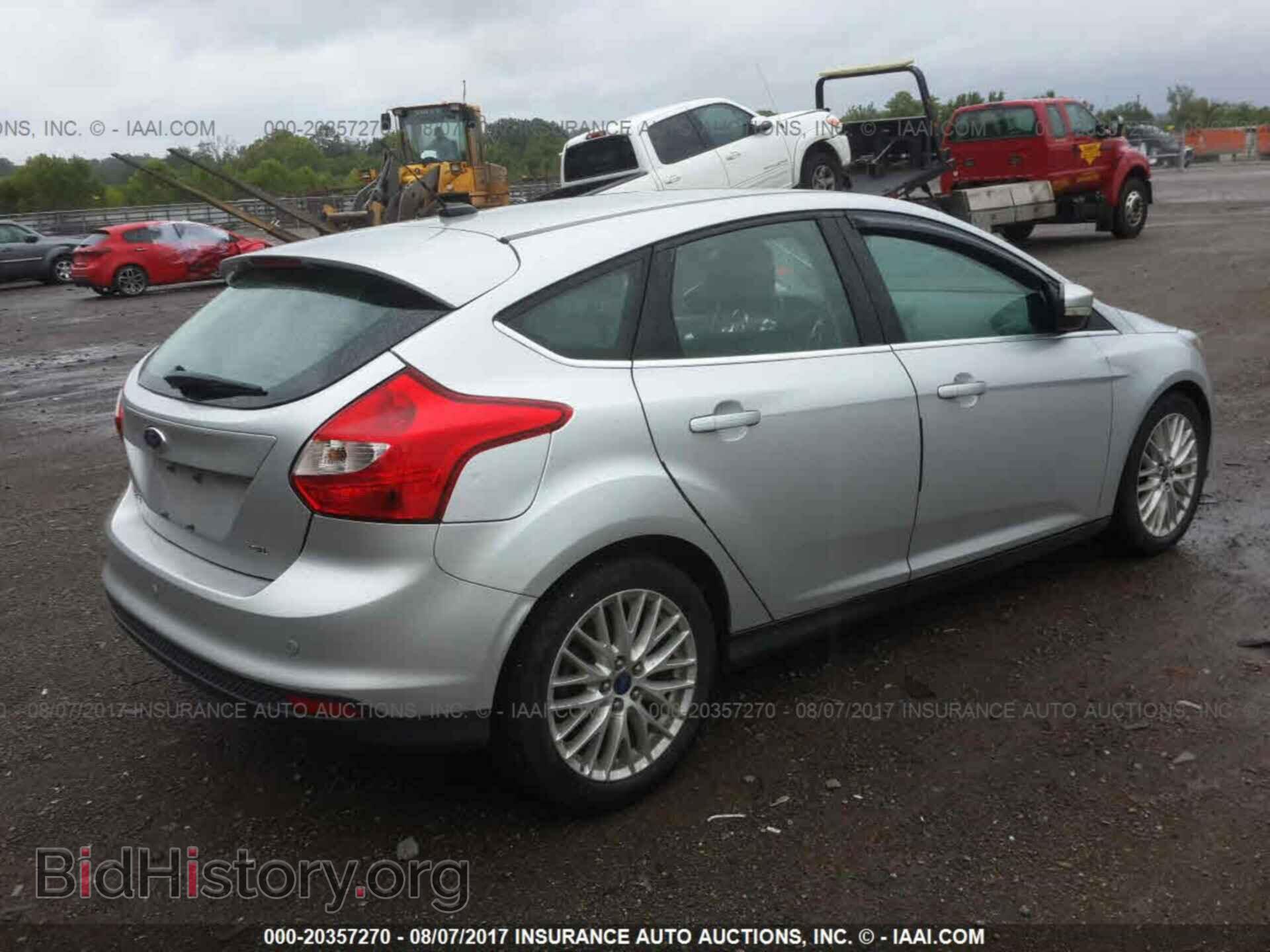 2012 Ford Focus - VIN: 1FAHP3M27CL325491 - Photo 4