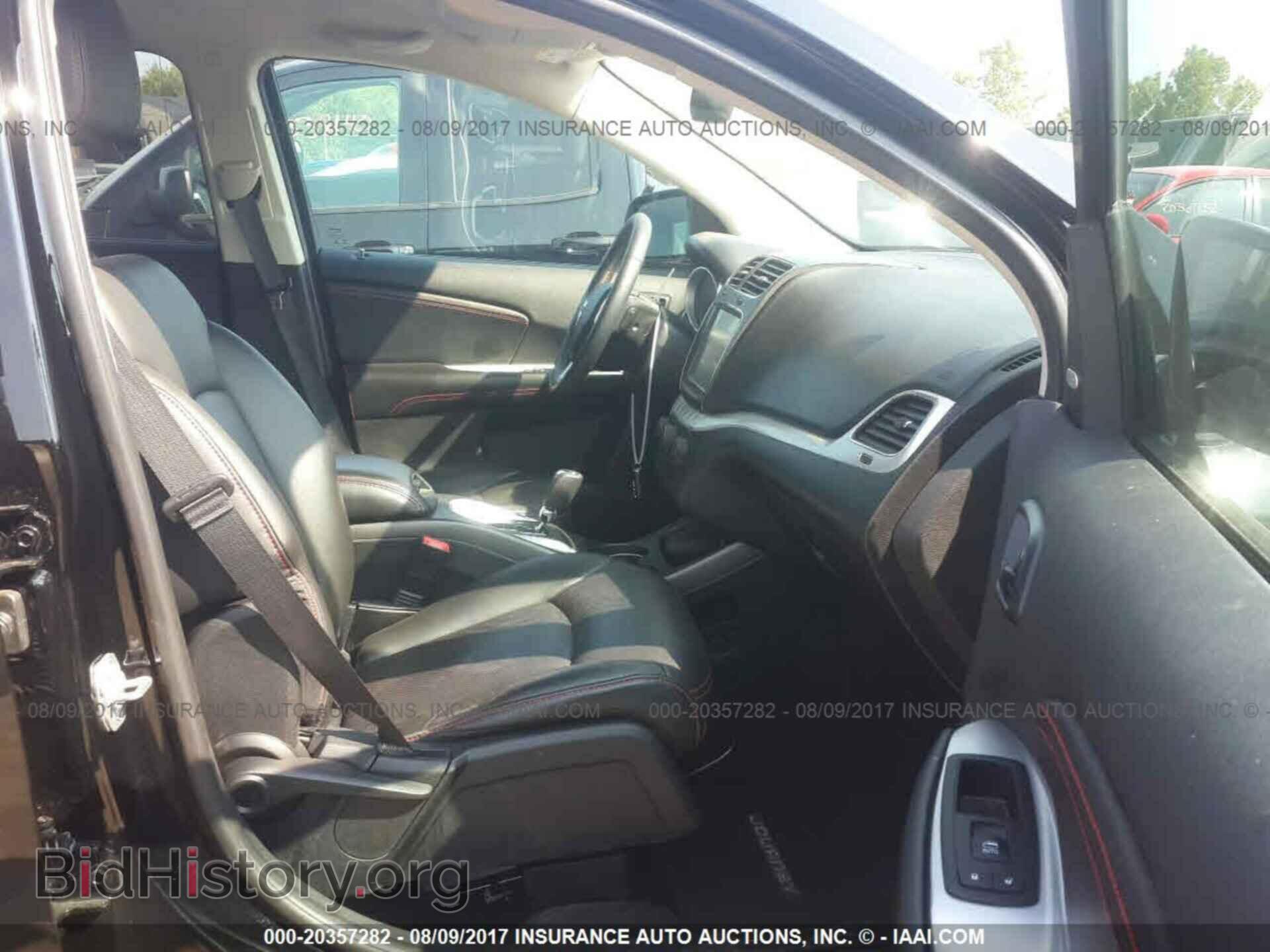 2015 Dodge Journey - VIN: 3C4PDCEG3FT556888 - Photo 5