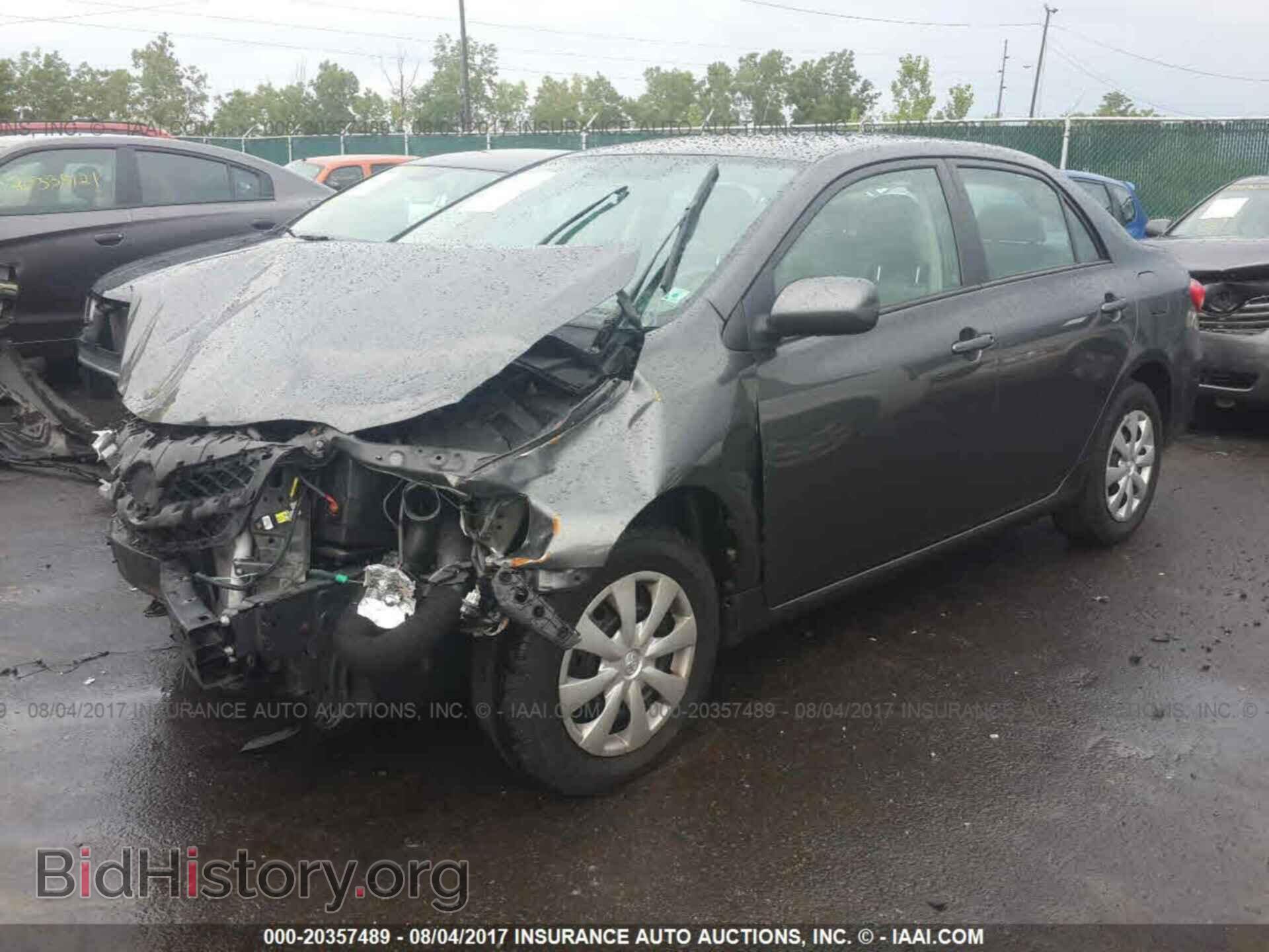 2011 Toyota Corolla - VIN: 2T1BU4EE0BC719718 - Фото 2