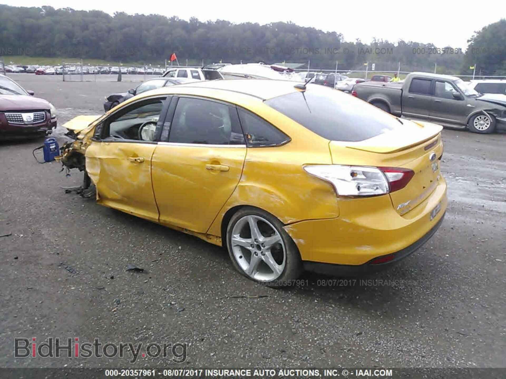 2012 Ford Focus - VIN: 1FAHP3J24CL422197 - Фото 3
