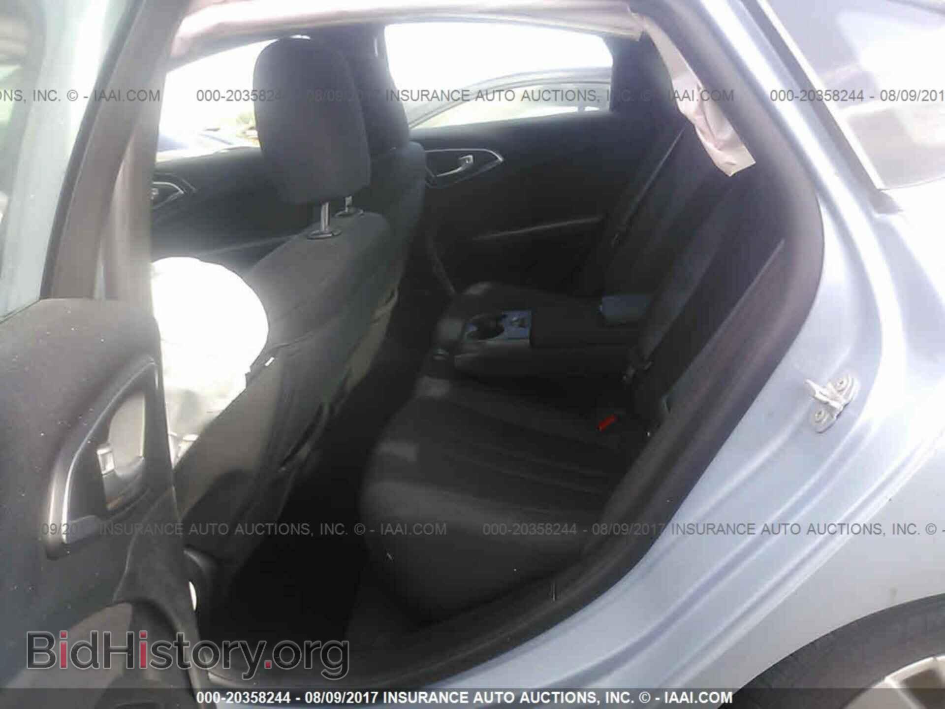 2015 Chrysler 200 - VIN: 1C3CCCAB8FN729353 - Photo 8
