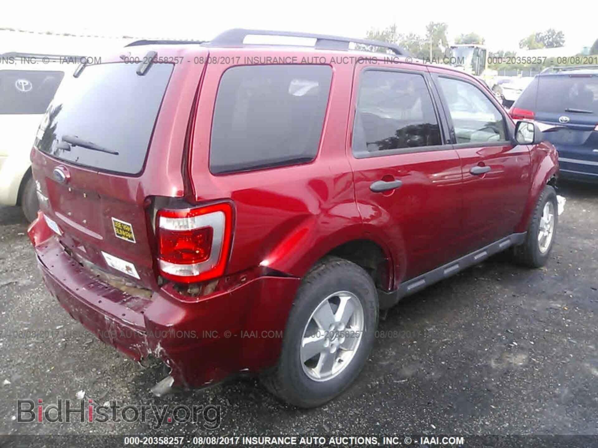 2012 Ford Escape - VIN: 1FMCU9D72CKB26099 - Photo 4