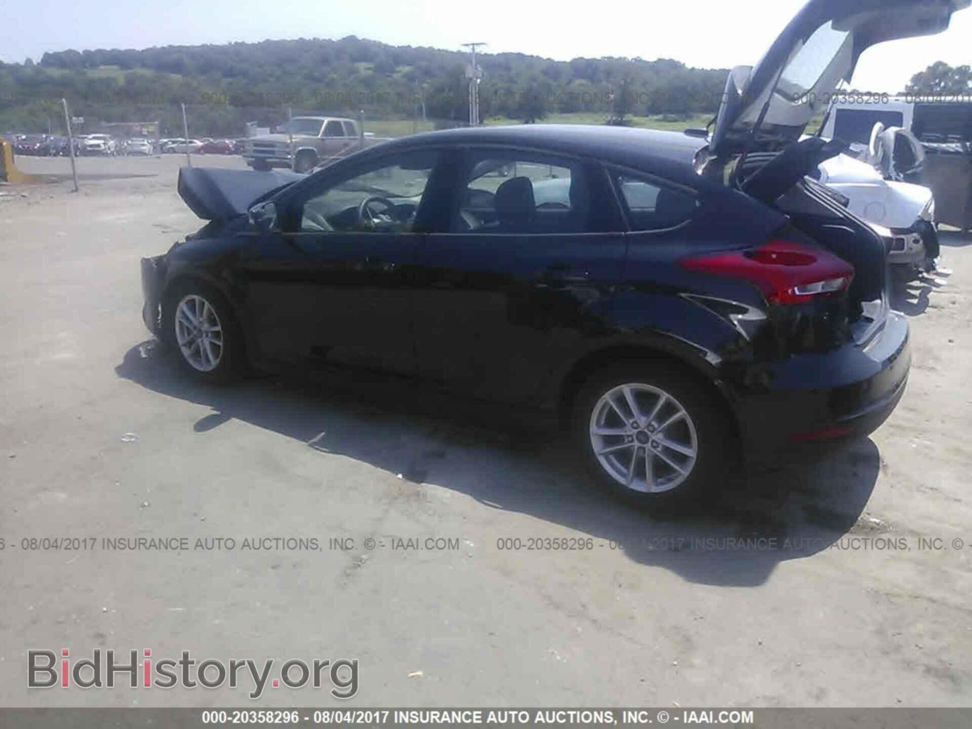 2015 Ford Focus - VIN: 1FADP3K22FL381912 - Фото 3