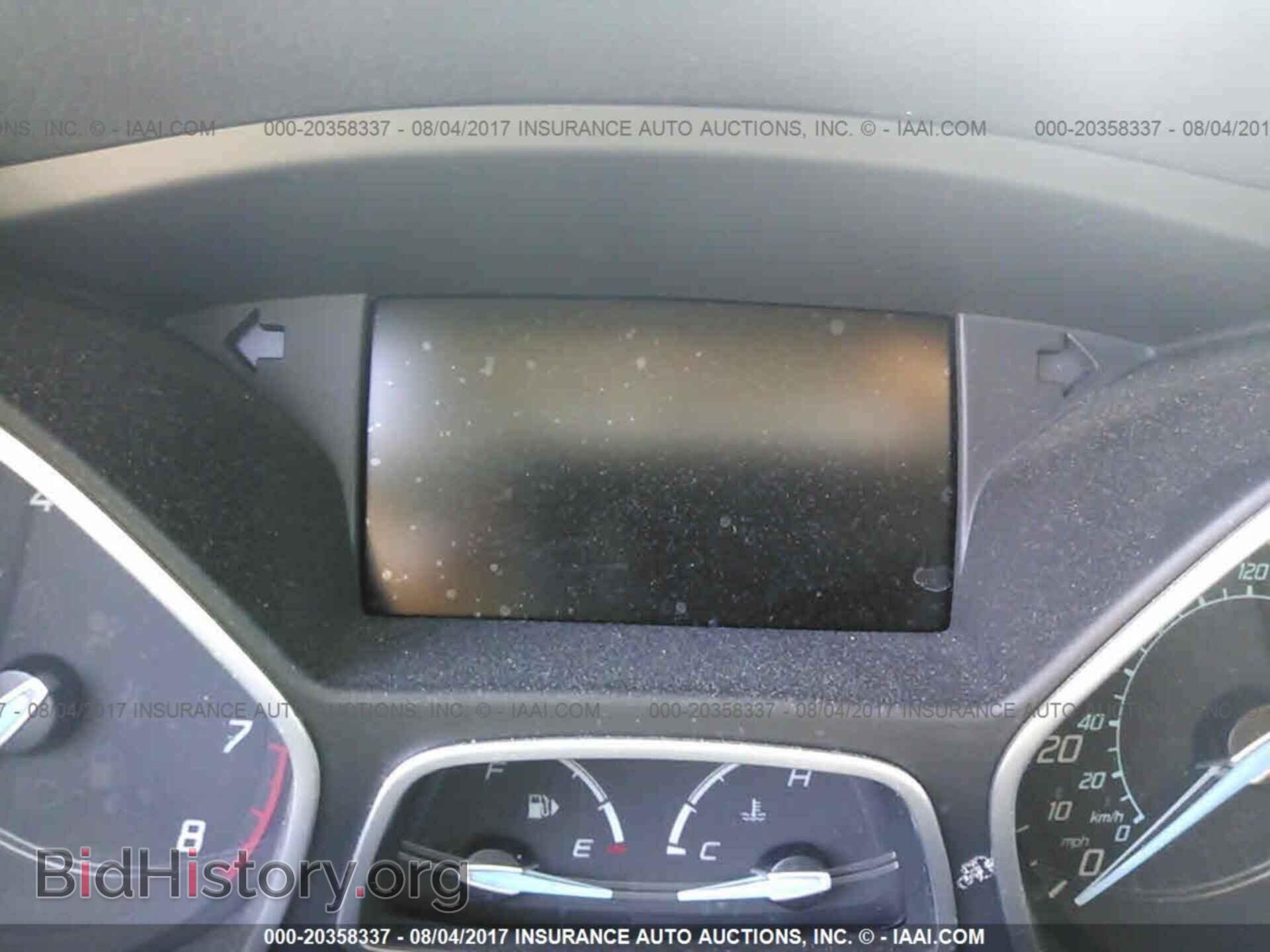 2012 Ford Focus - VIN: 1FAHP3F2XCL297604 - Photo 7