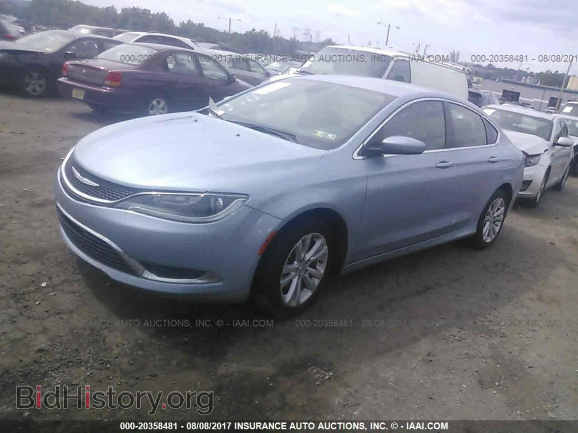 2015 Chrysler 200 - VIN: 1C3CCCAB5FN615276 - Photo 2