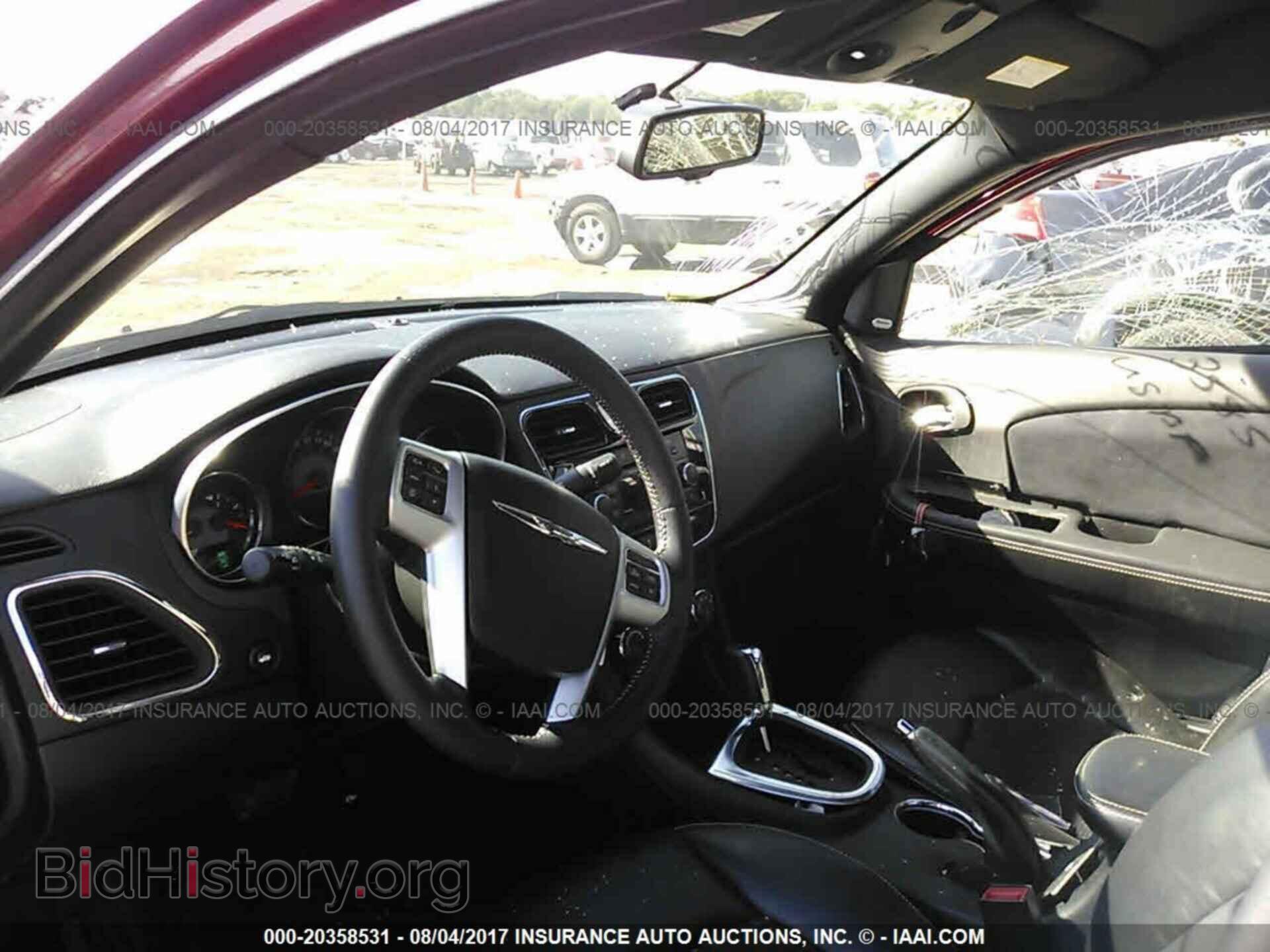 2014 Chrysler 200 - VIN: 1C3CCBCG7EN117002 - Фото 5