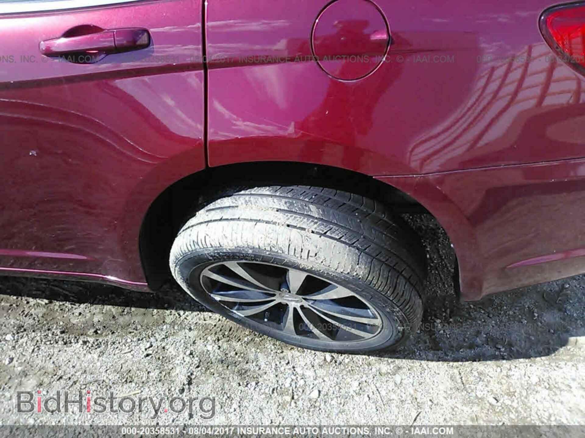 2014 Chrysler 200 - VIN: 1C3CCBCG7EN117002 - Фото 6