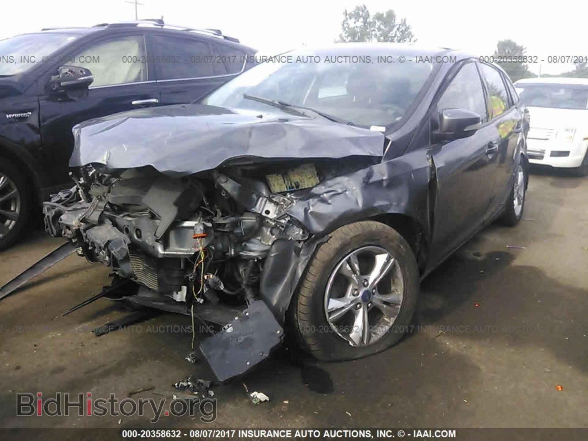2013 Ford Focus - VIN: 1FADP3F29DL354990 - Фото 2