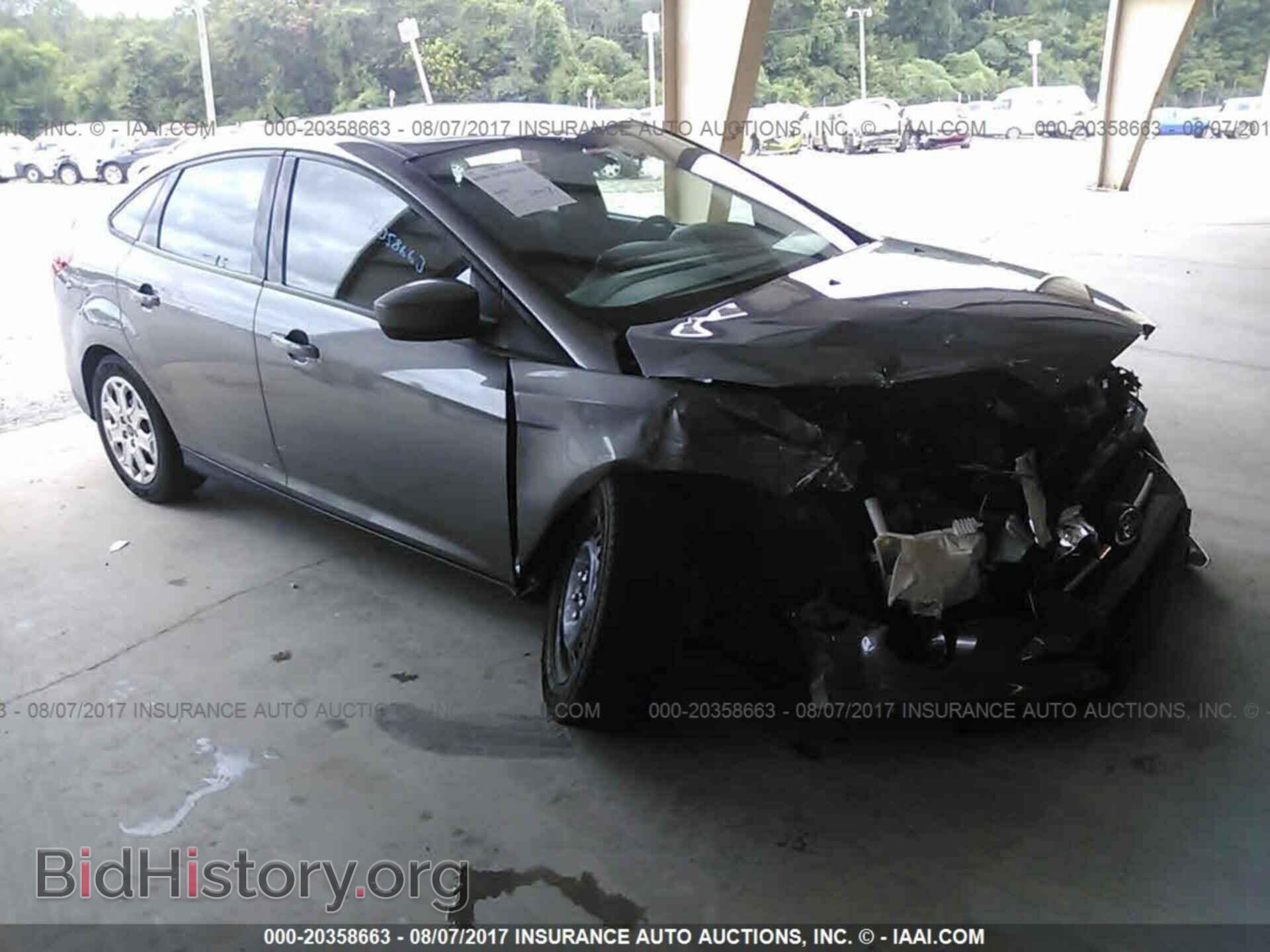 Photo 1FAHP3F28CL426472 - Ford Focus 2012