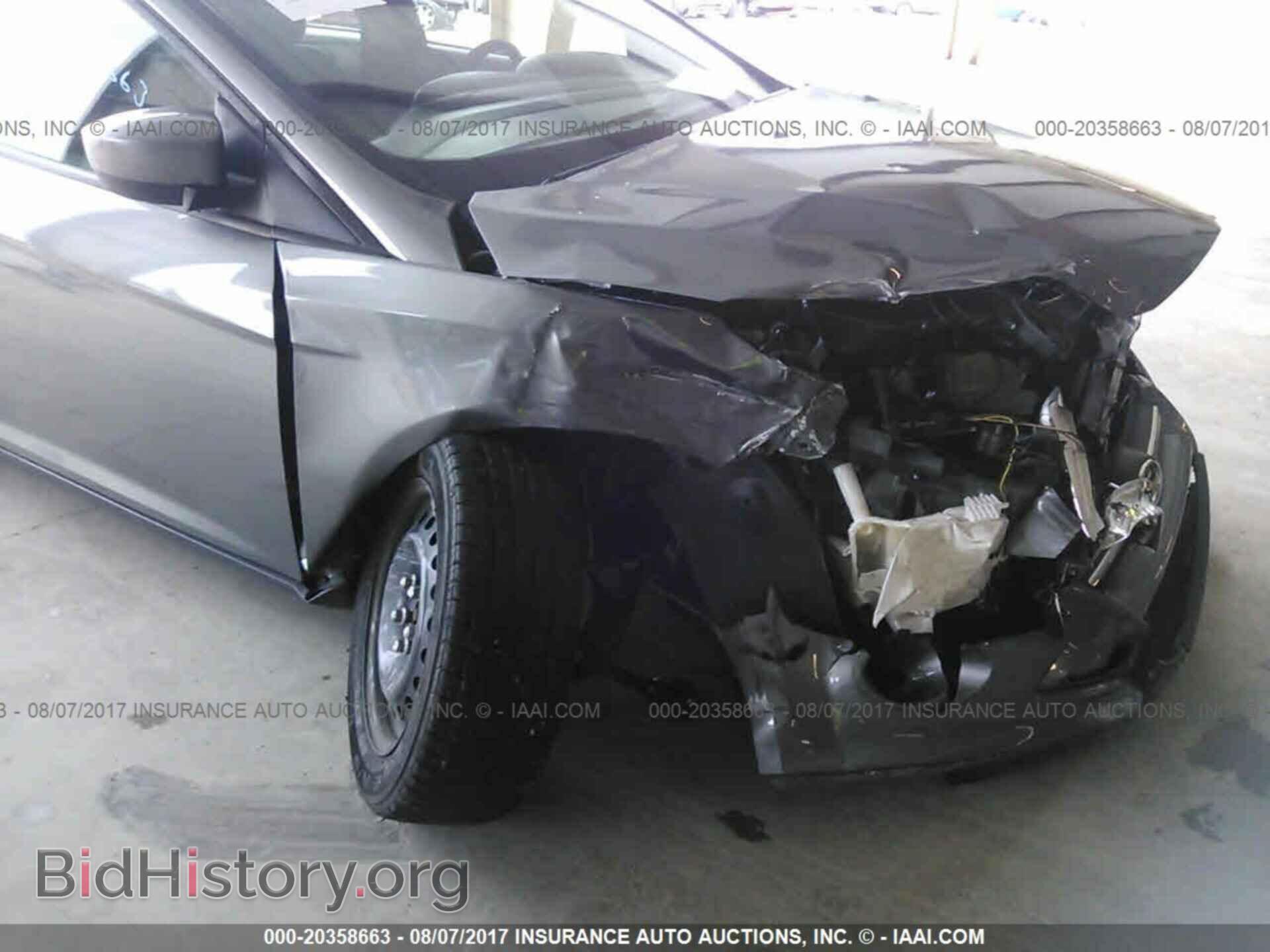 2012 Ford Focus - VIN: 1FAHP3F28CL426472 - Photo 6