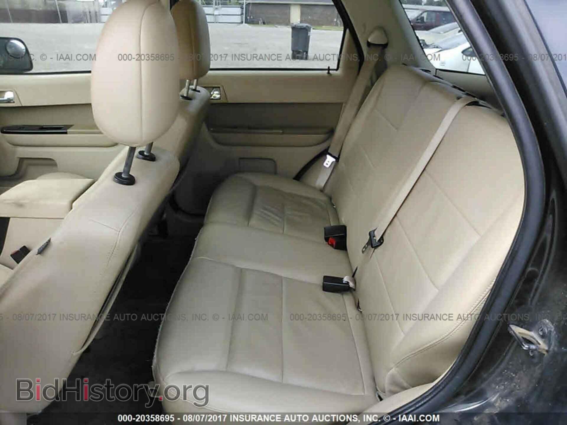 2011 Ford Escape - VIN: 1FMCU9EG2BKB46172 - Фото 8