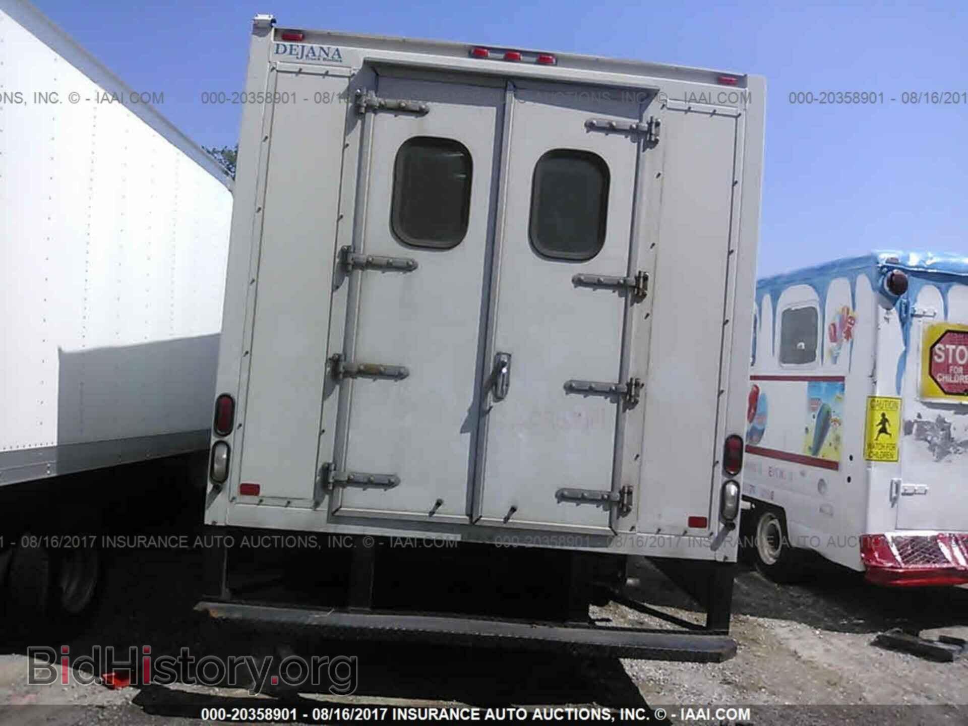 2015 Ford Econoline - VIN: 1FDWE3FL3FDA09044 - Photo 8