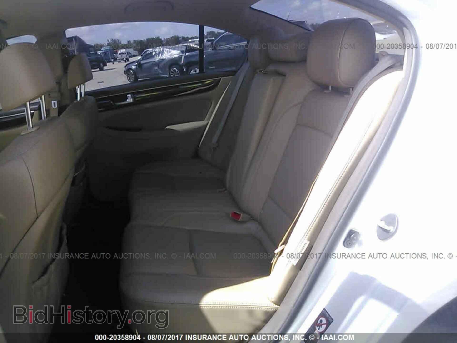2012 Hyundai Genesis - VIN: KMHGC4DDXCU158140 - Фото 8