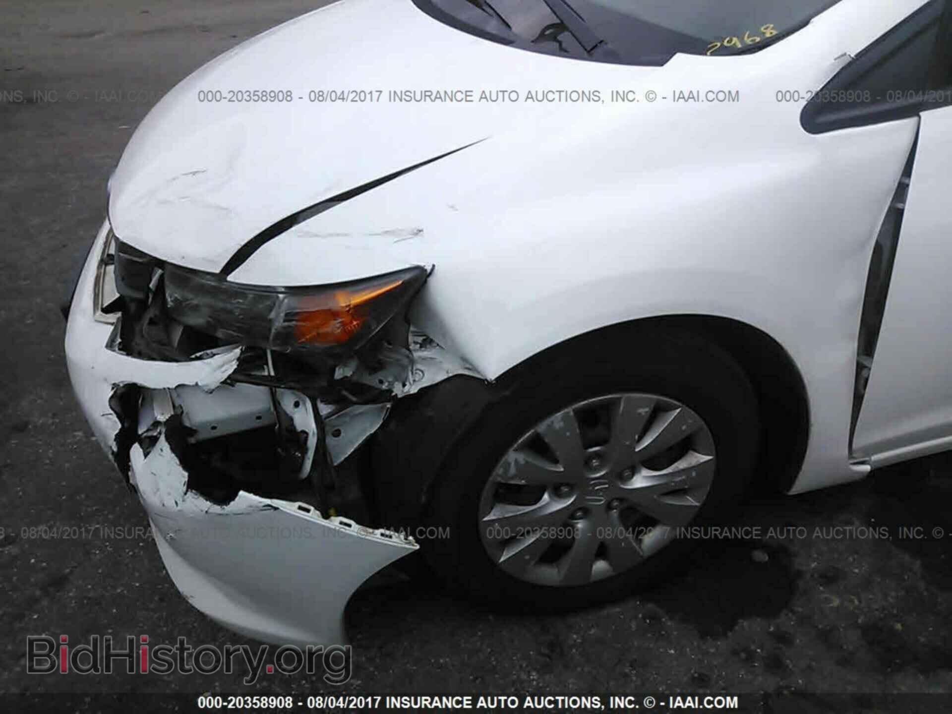 2012 Honda Civic - VIN: 2HGFB2F50CH562968 - Photo 6