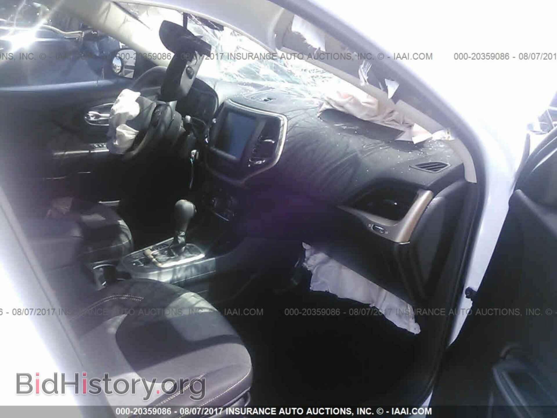 2014 Jeep Cherokee - VIN: 1C4PJLCS7EW105570 - Фото 5