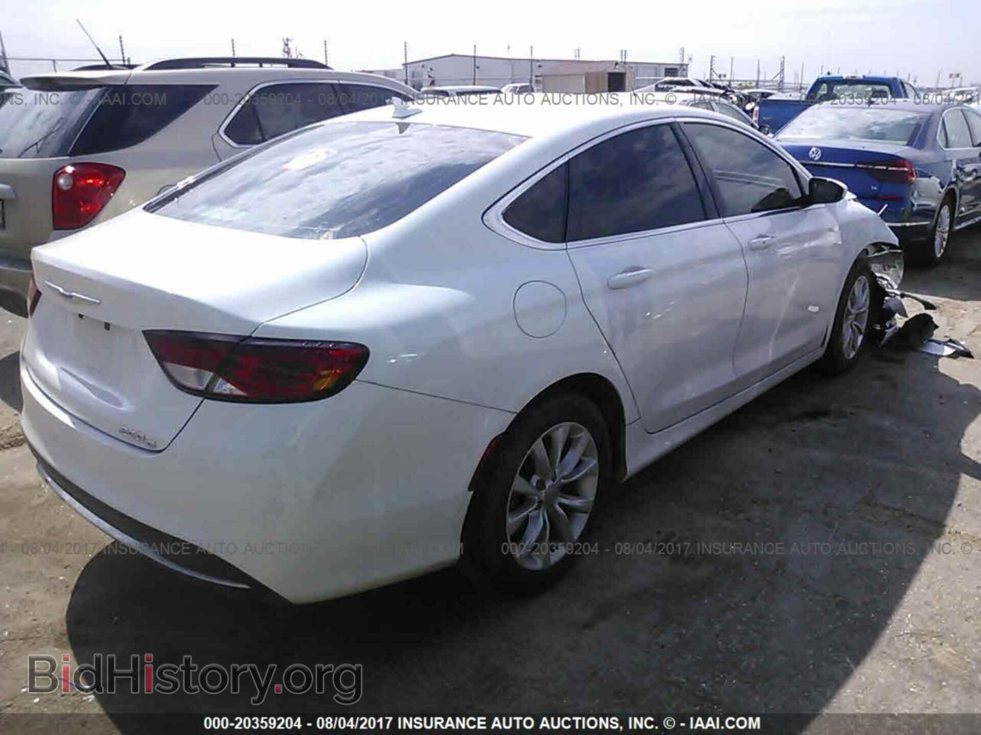 2015 Chrysler 200 - VIN: 1C3CCCCB2FN756996 - Photo 4