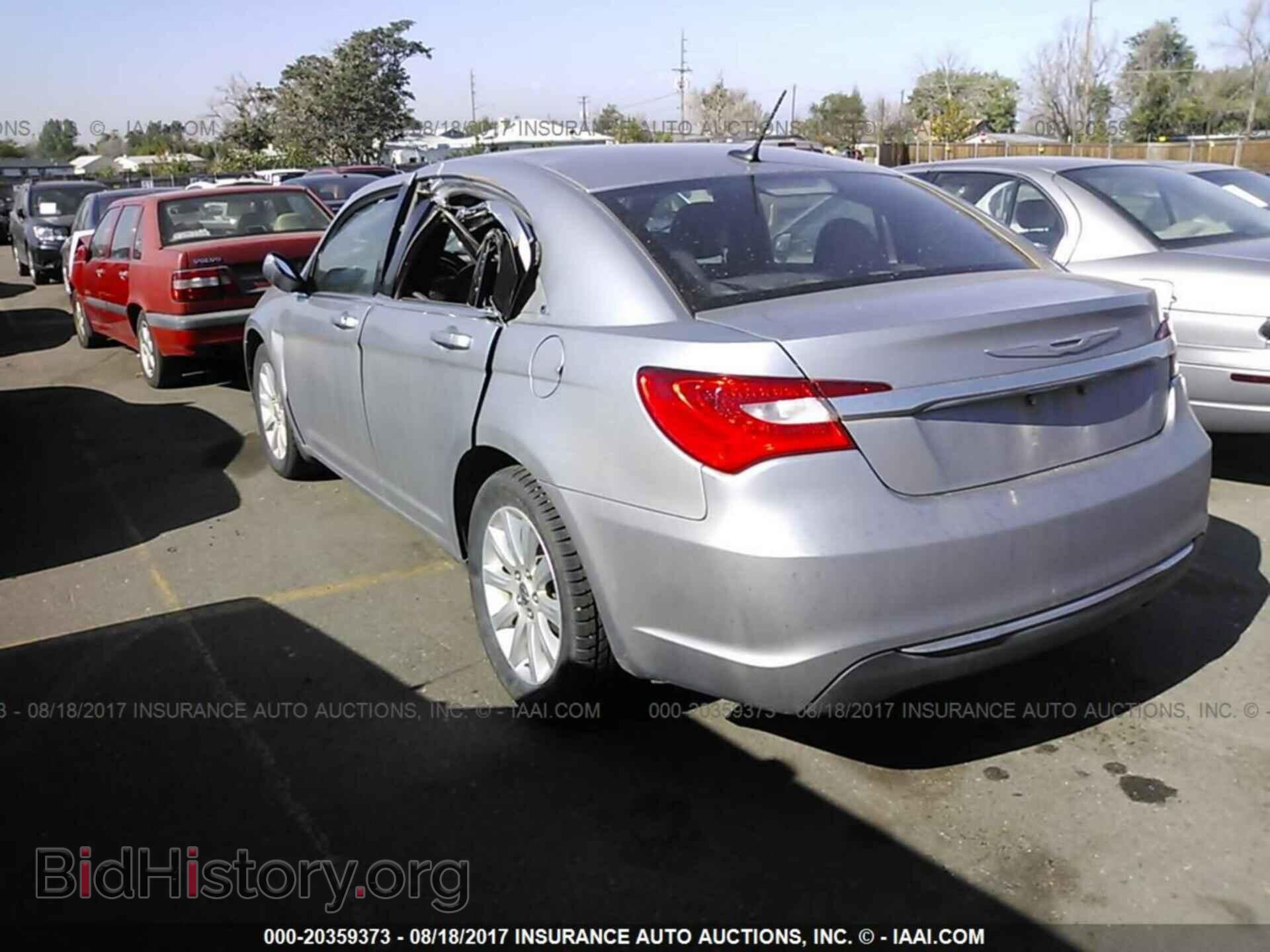 2013 Chrysler 200 - VIN: 1C3CCBBB7DN513189 - Photo 3