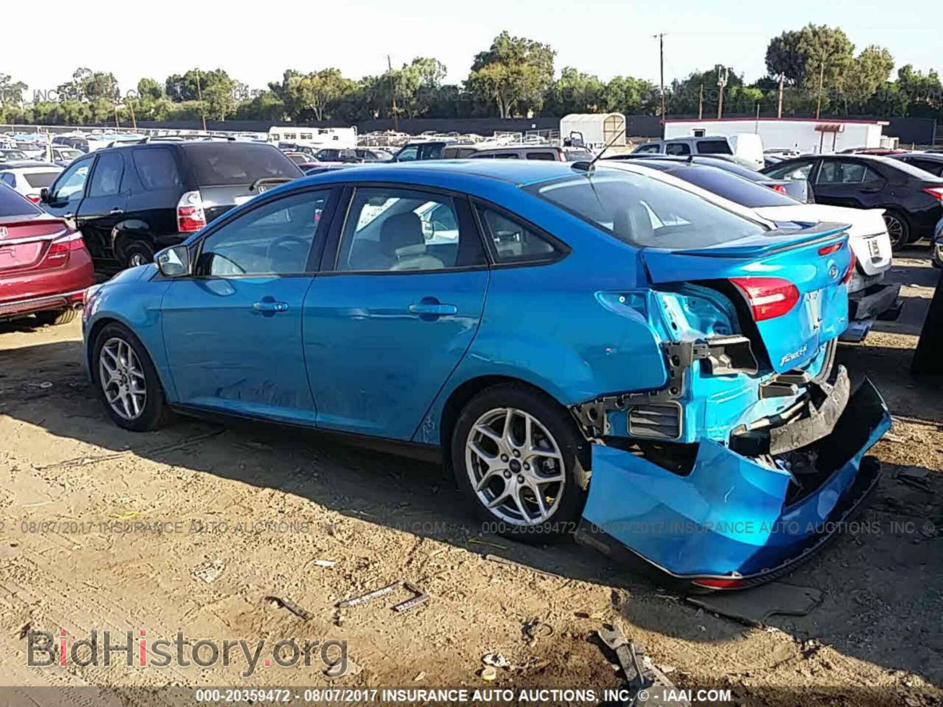 2015 Ford Focus - VIN: 1FADP3F27FL331050 - Photo 3
