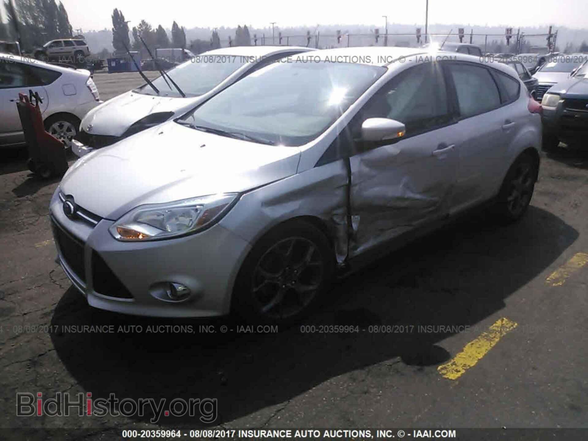 2013 Ford Focus - VIN: 1FADP3K23DL320288 - Фото 2