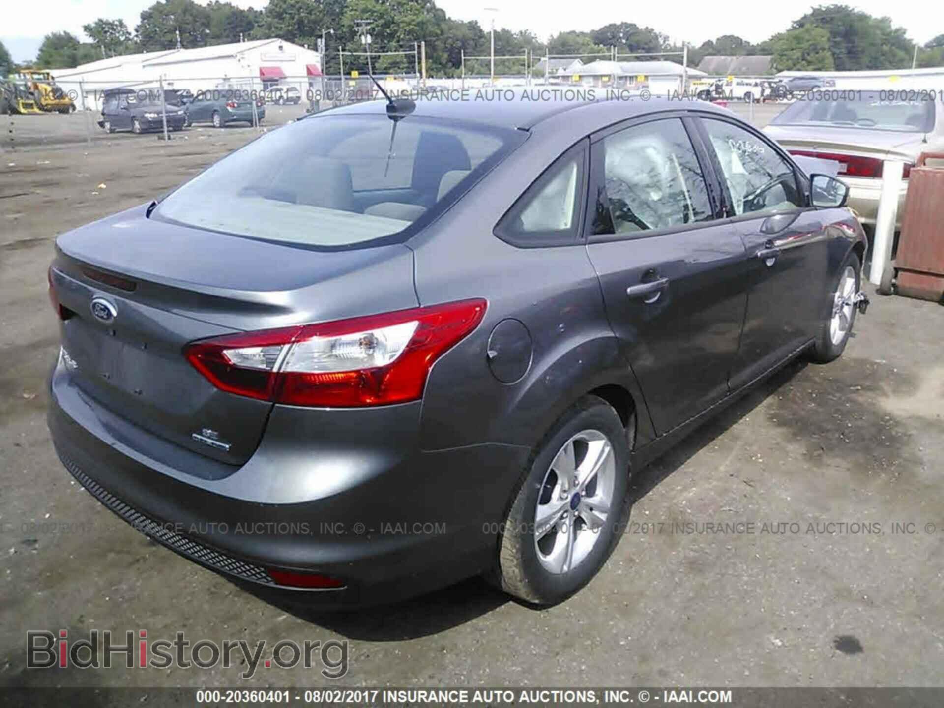 2014 Ford Focus - VIN: 1FADP3F2XEL177335 - Photo 4