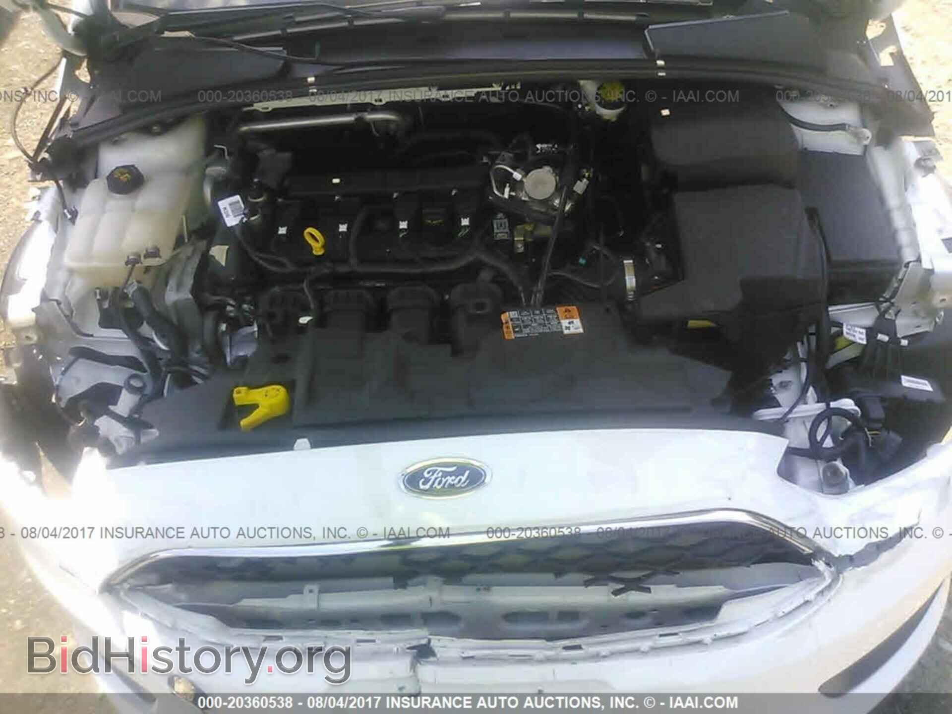 2016 Ford Focus - VIN: 1FADP3E23GL402618 - Photo 10