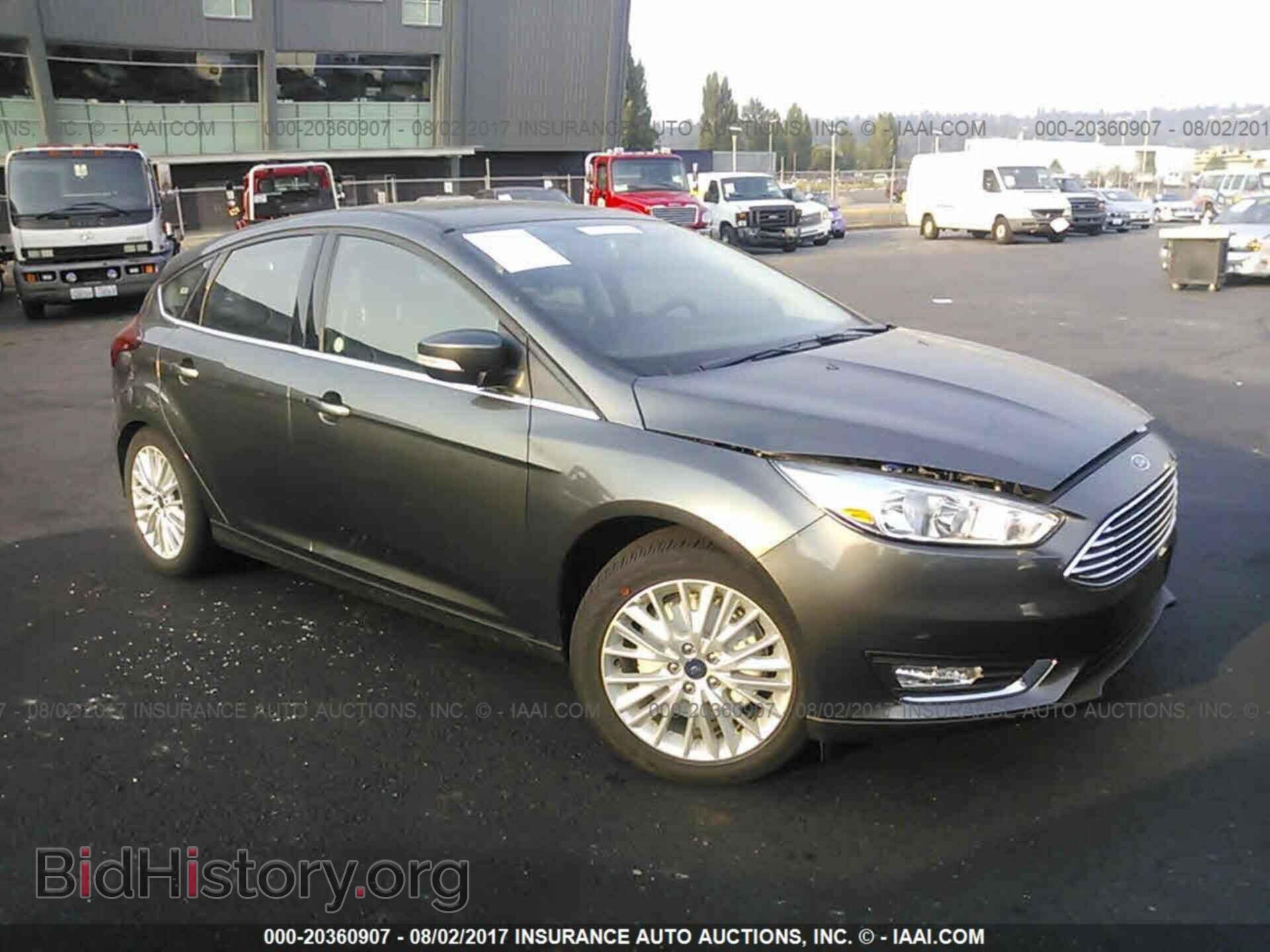 Photo 1FADP3N29HL272555 - Ford Focus 2017