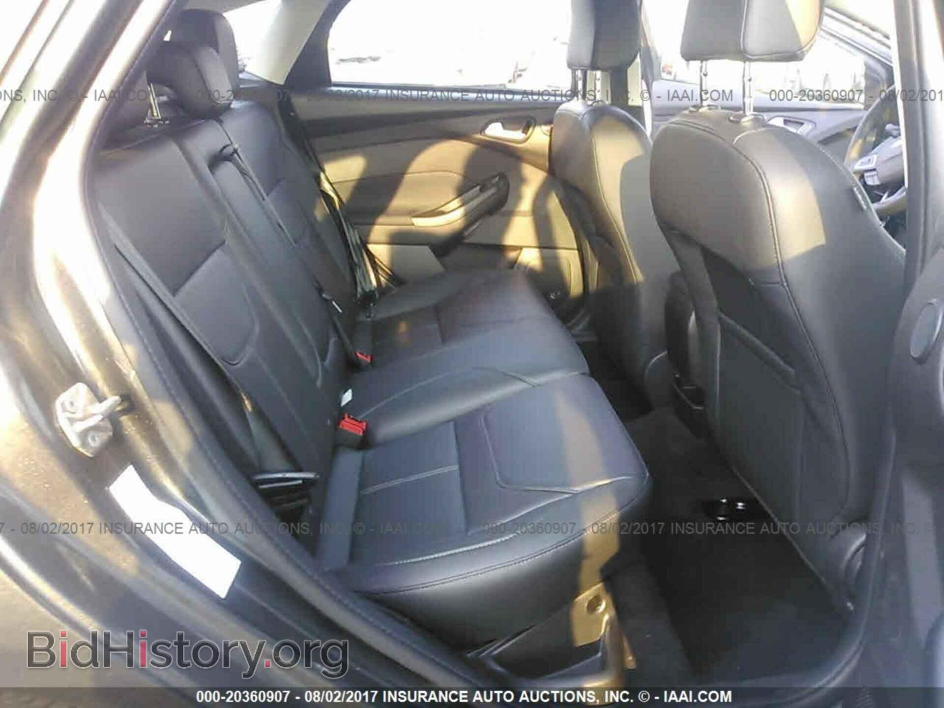 2017 Ford Focus - VIN: 1FADP3N29HL272555 - Photo 8