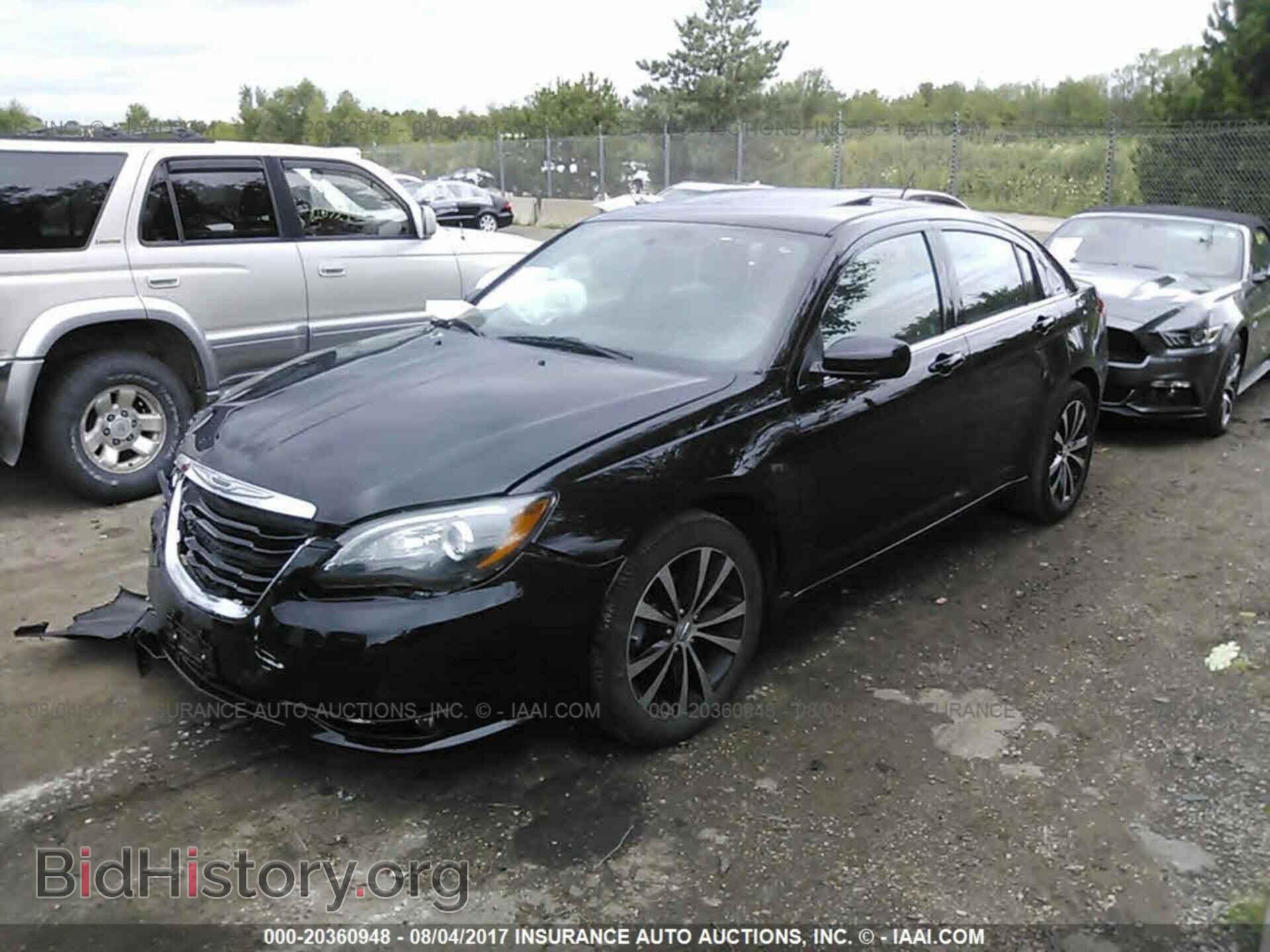 2014 Chrysler 200 - VIN: 1C3CCBCG9EN150616 - Фото 2