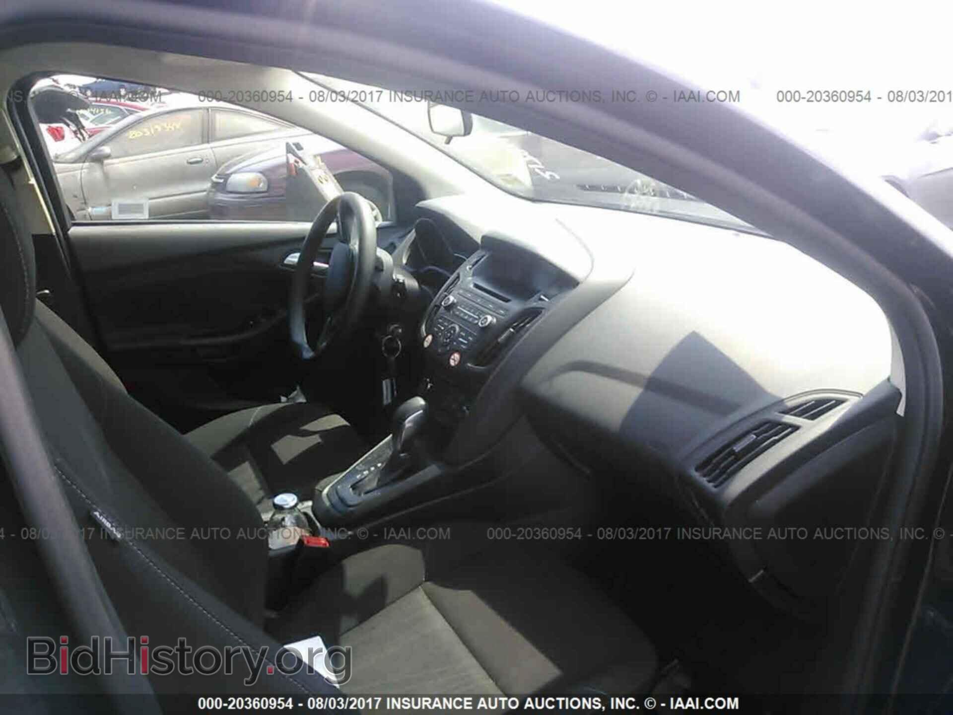 2017 Ford Focus - VIN: 1FADP3K29HL217916 - Photo 5
