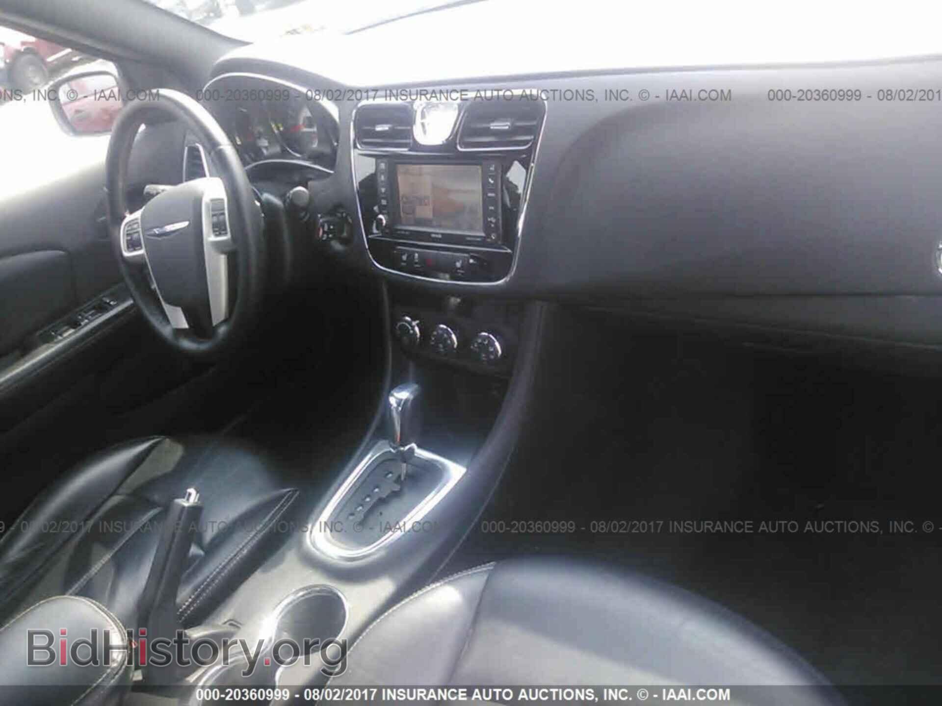 2011 Chrysler 200 - VIN: 1C3BC2FB1BN615686 - Photo 5