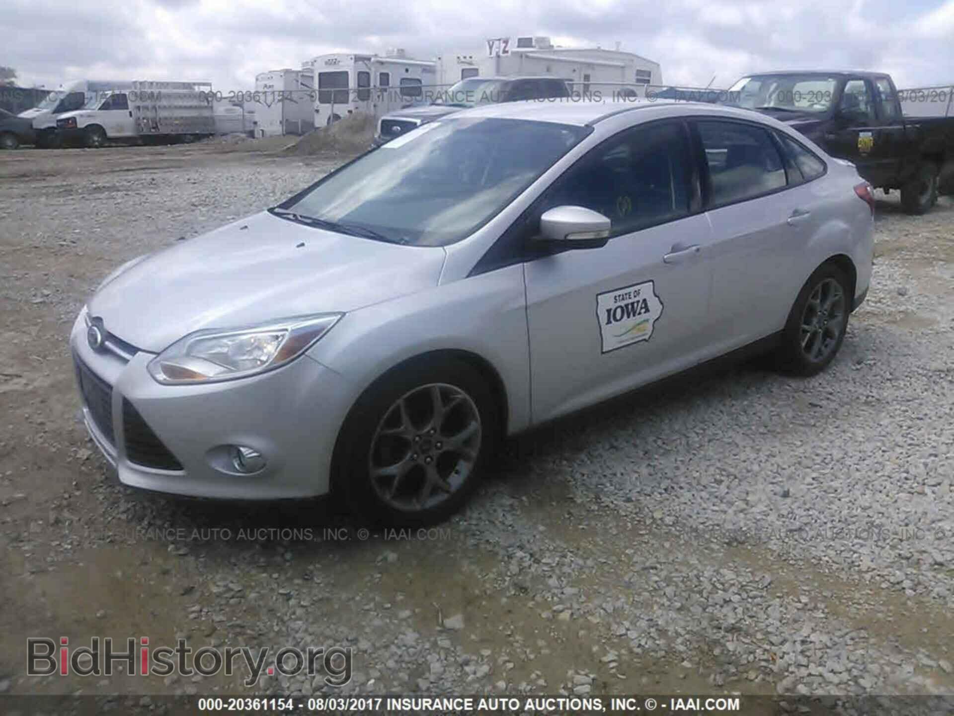 2013 Ford Focus - VIN: 1FADP3F21DL337617 - Фото 2