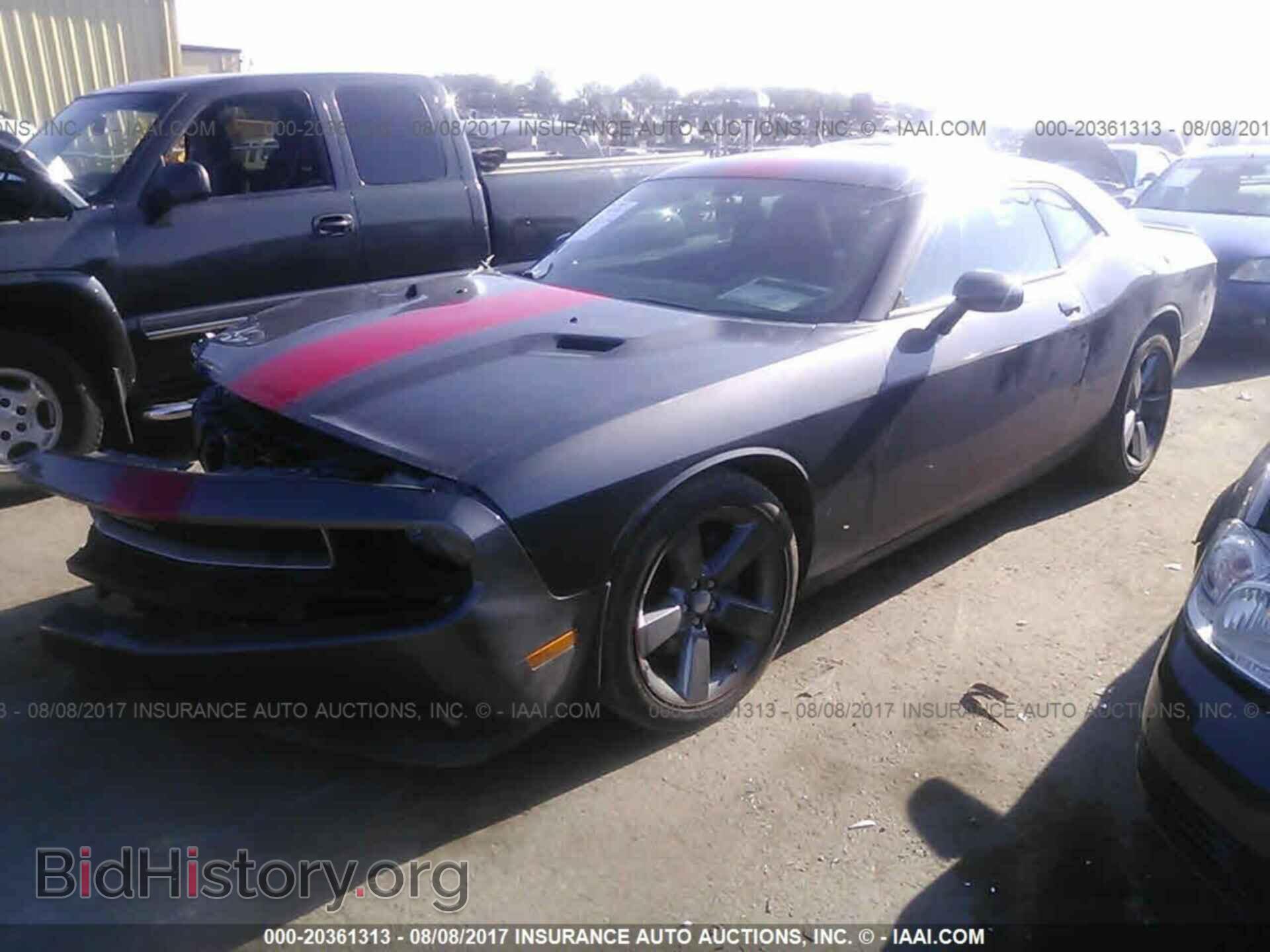 2013 Dodge Challenger - VIN: 2C3CDYAG8DH634321 - Photo 2