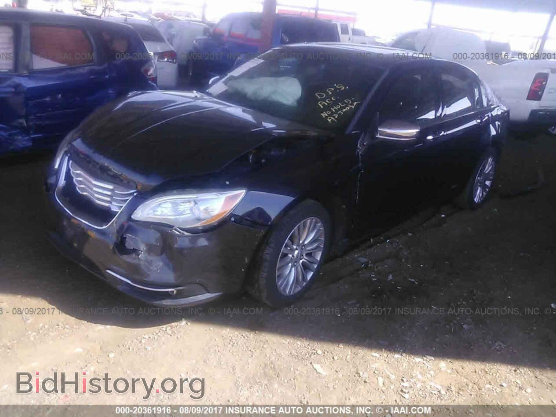 2011 Chrysler 200 - VIN: 1C3BC2FB0BN504756 - Фото 2