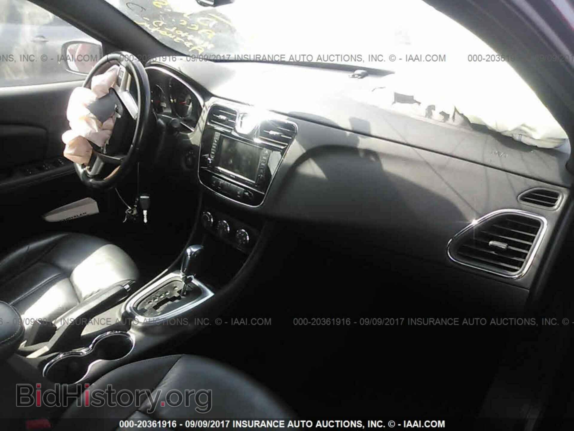 2011 Chrysler 200 - VIN: 1C3BC2FB0BN504756 - Фото 5