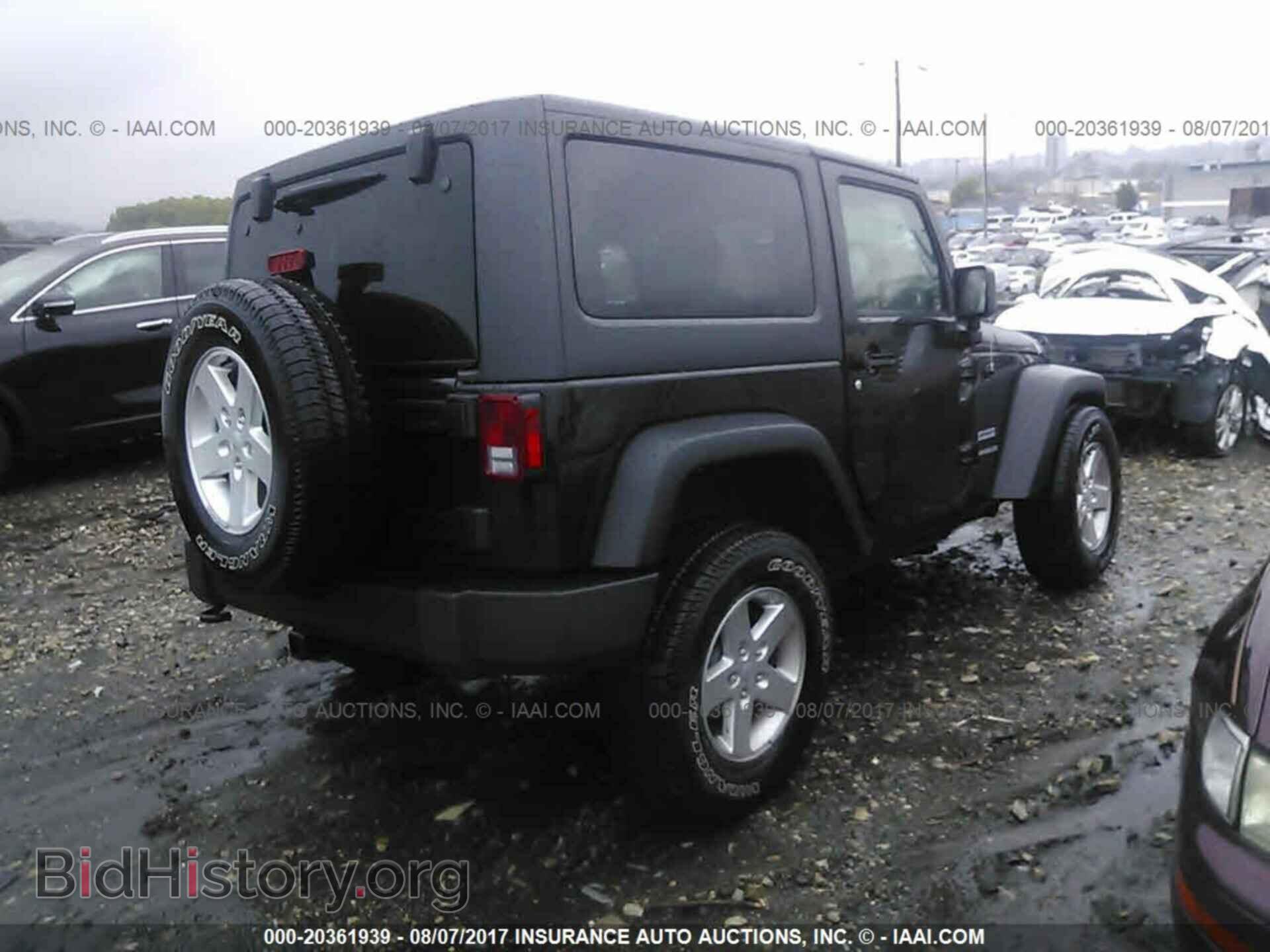2017 Jeep Wrangler - VIN: 1C4AJWAG8HL569835 - Фото 4