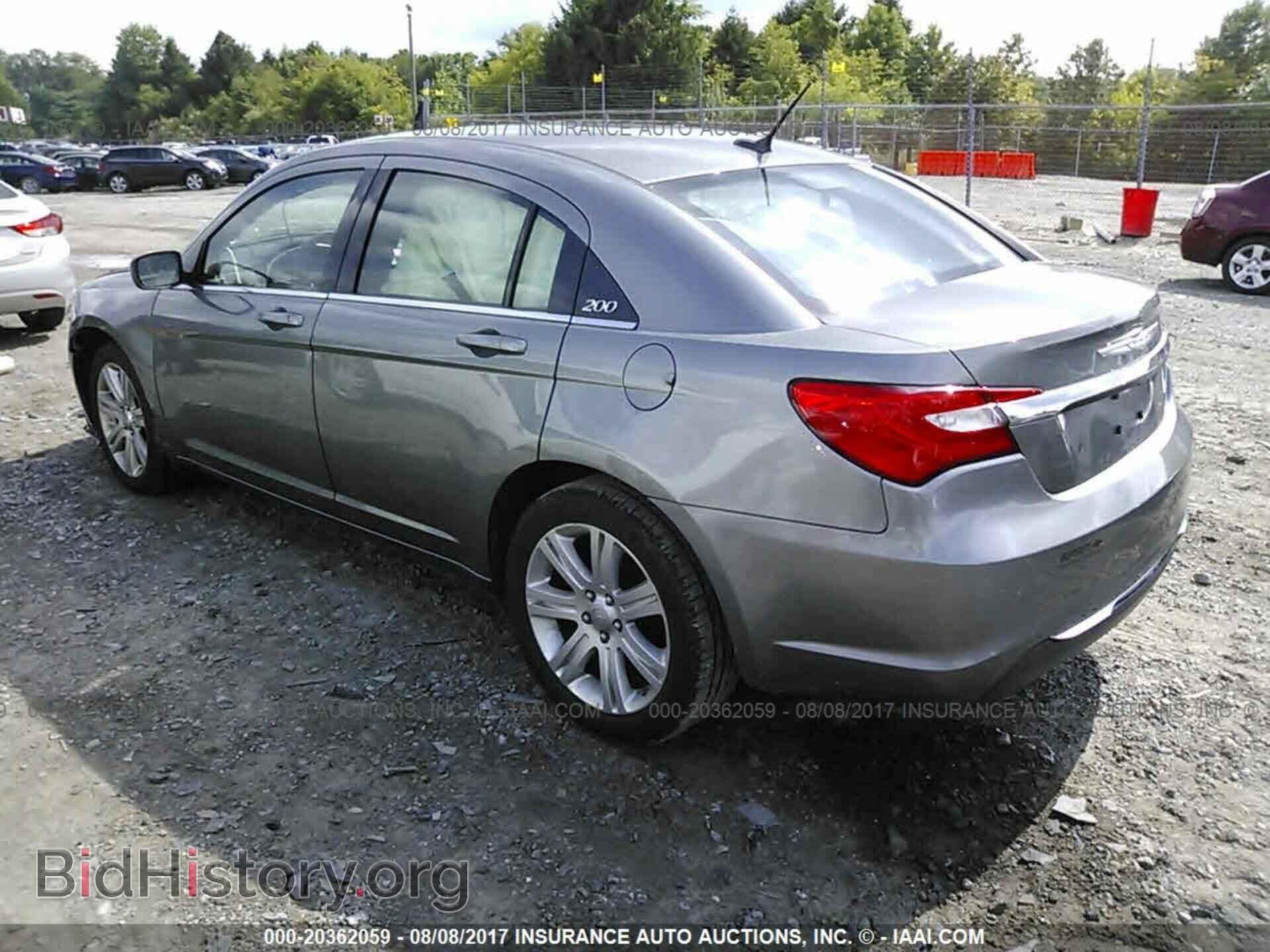 2013 Chrysler 200 - VIN: 1C3CCBAB6DN735675 - Фото 3