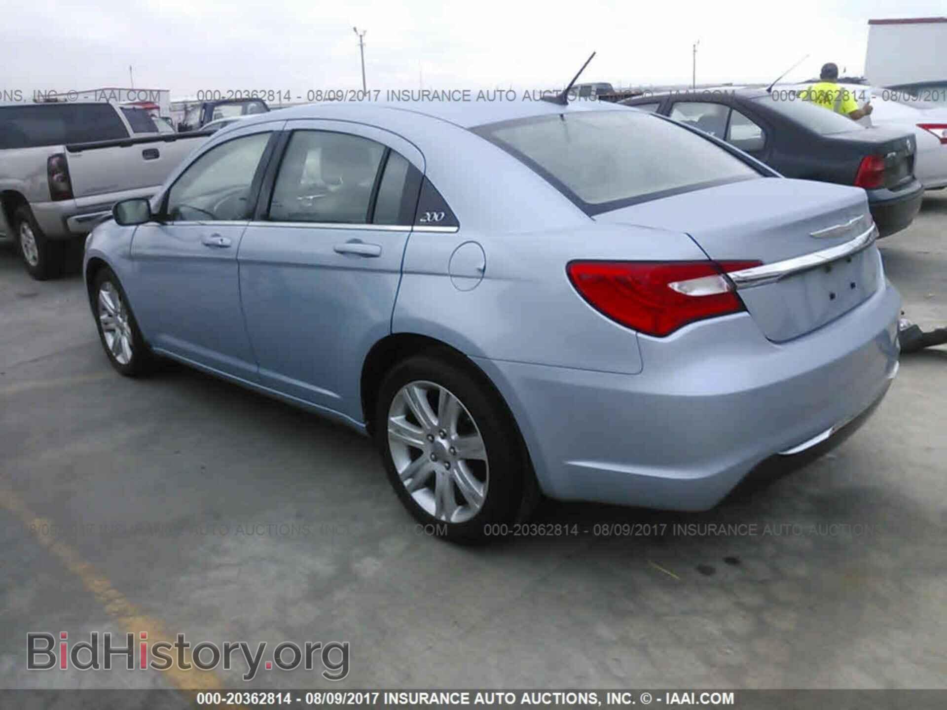 2013 Chrysler 200 - VIN: 1C3CCBBB5DN592362 - Photo 3