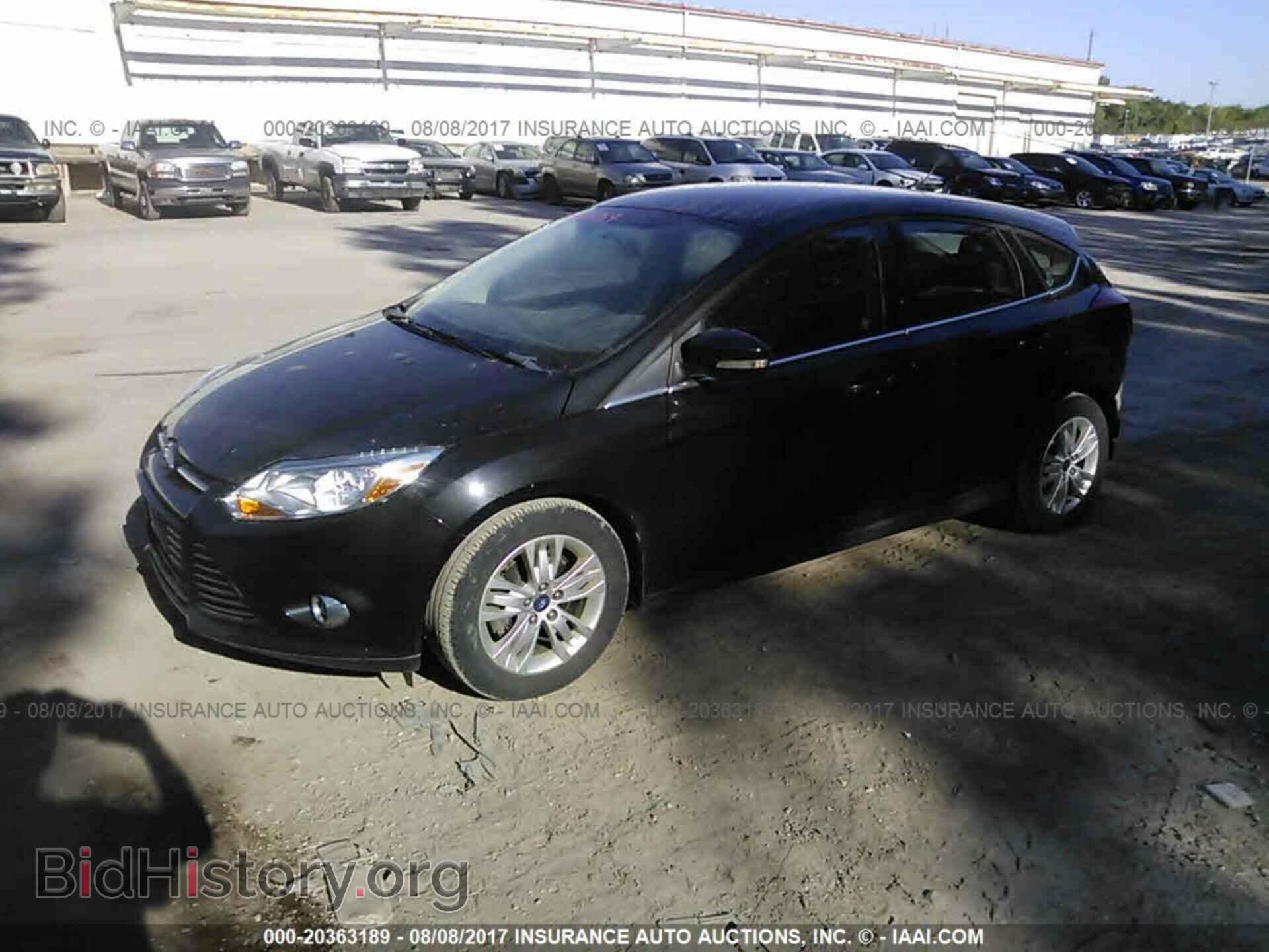 2012 Ford Focus - VIN: 1FAHP3M2XCL373793 - Photo 2