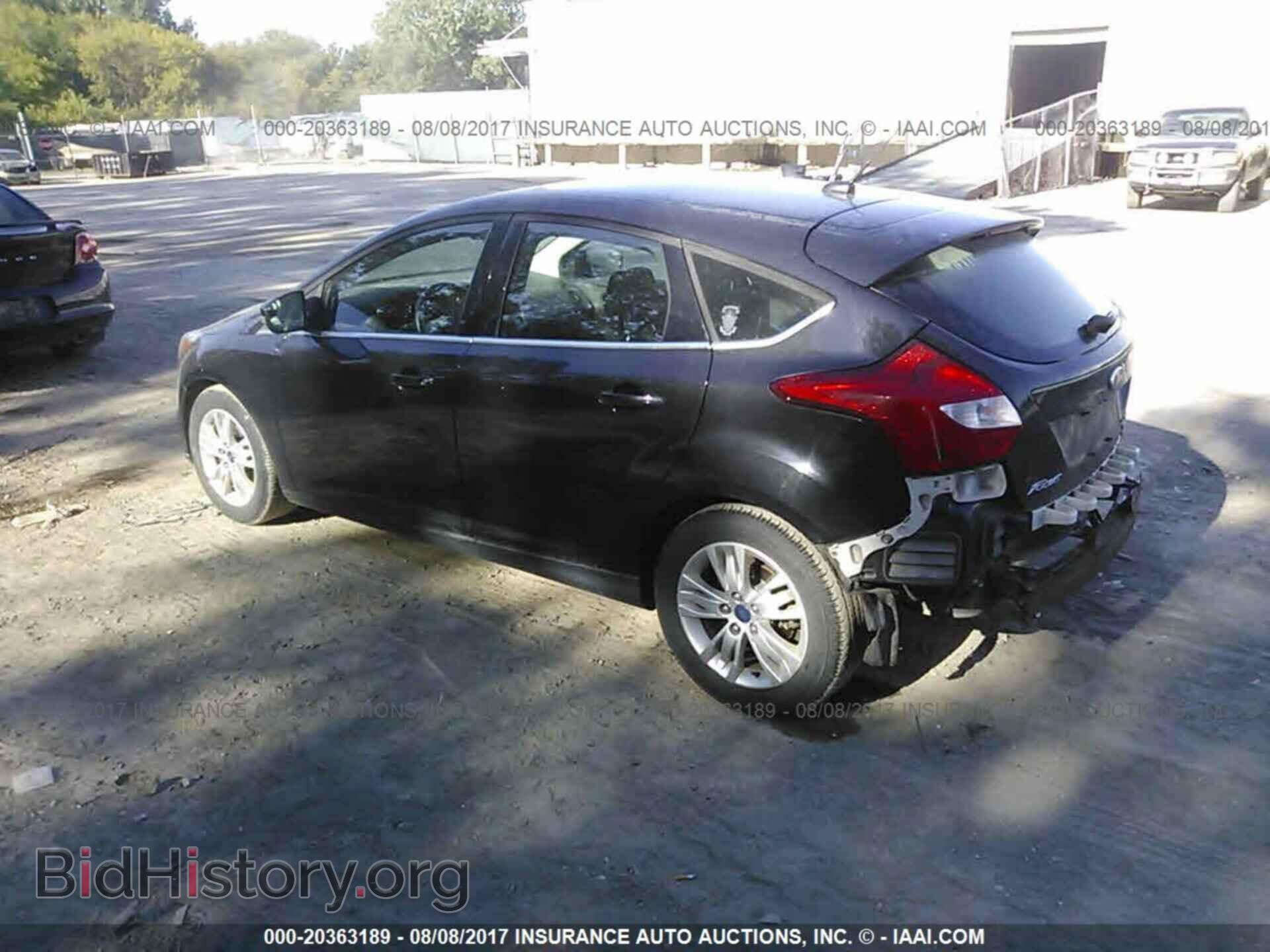 2012 Ford Focus - VIN: 1FAHP3M2XCL373793 - Photo 3
