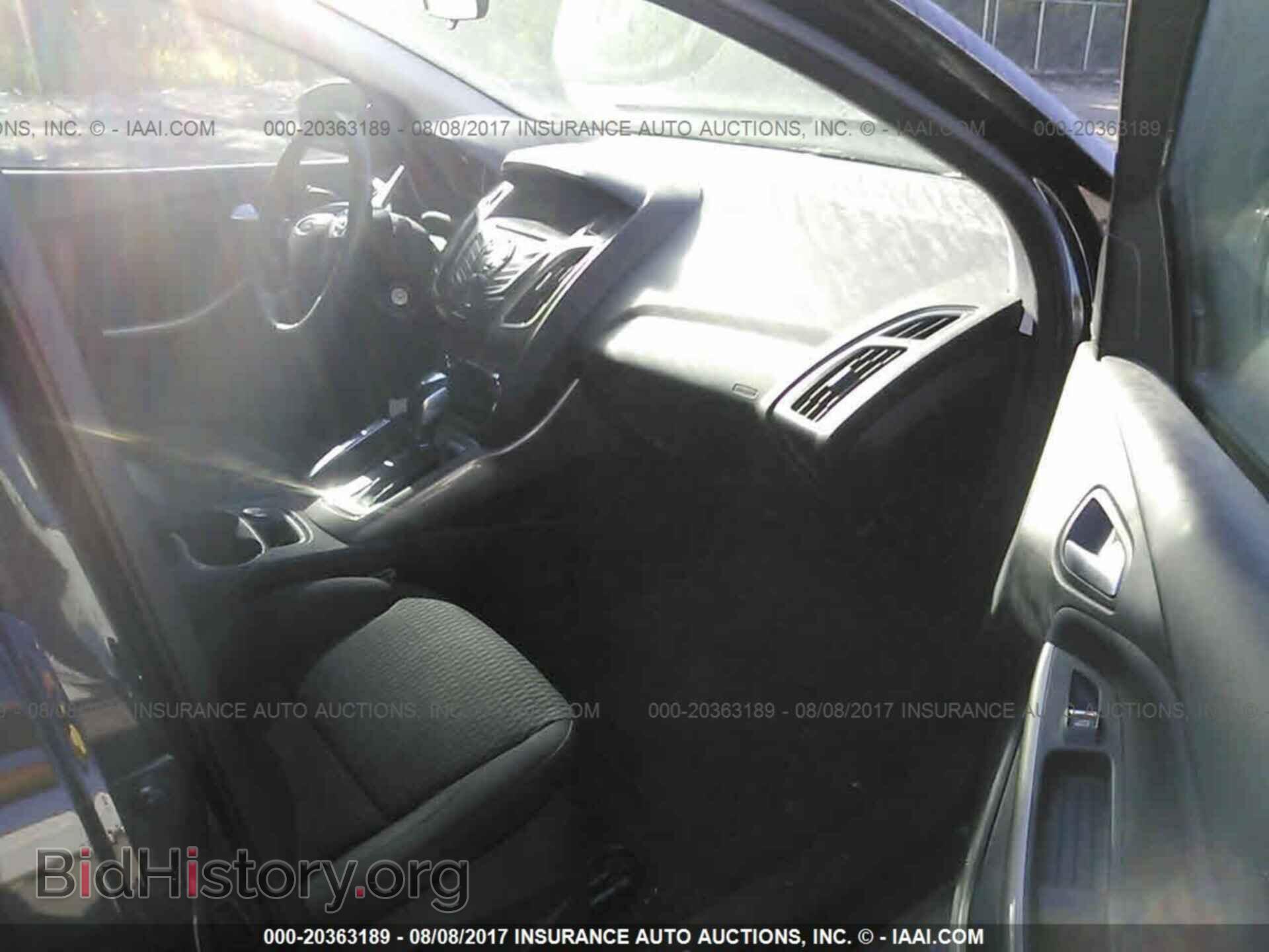 2012 Ford Focus - VIN: 1FAHP3M2XCL373793 - Photo 5
