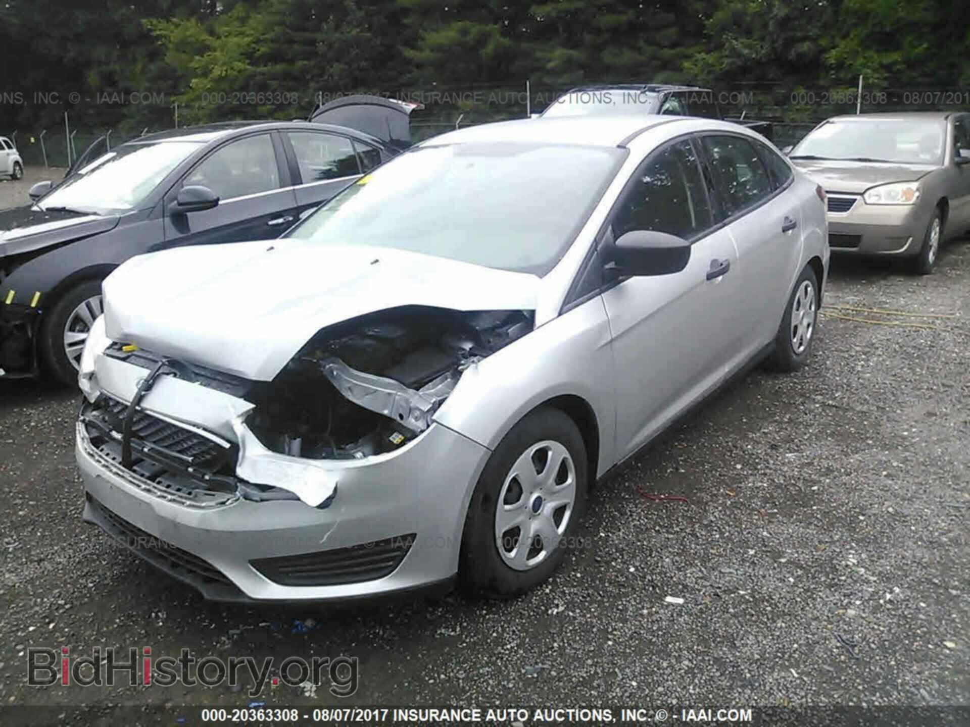2016 Ford Focus - VIN: 1FADP3E29GL305228 - Фото 2
