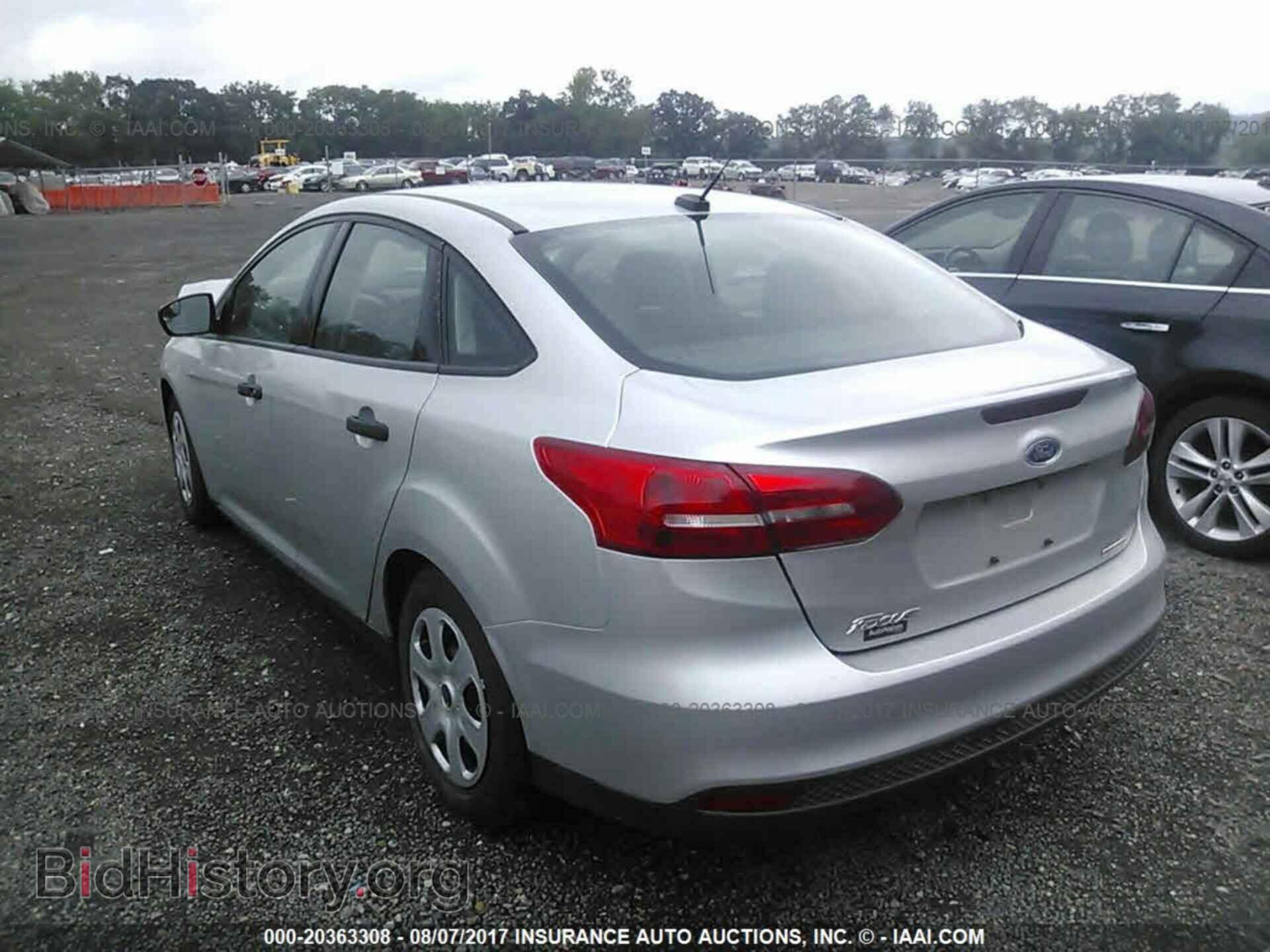 2016 Ford Focus - VIN: 1FADP3E29GL305228 - Фото 3