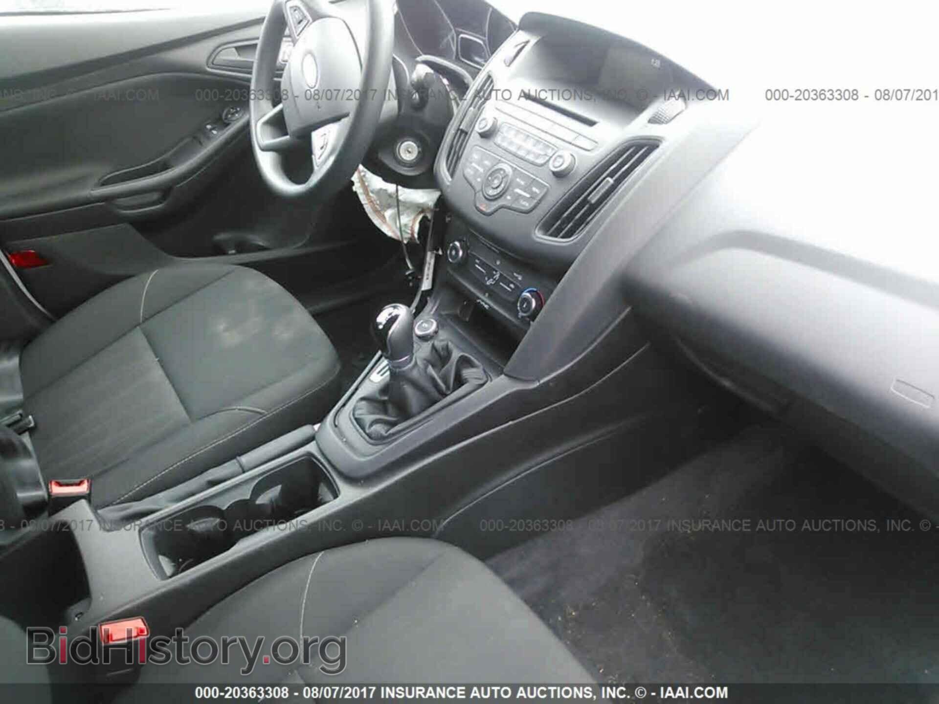 2016 Ford Focus - VIN: 1FADP3E29GL305228 - Фото 5