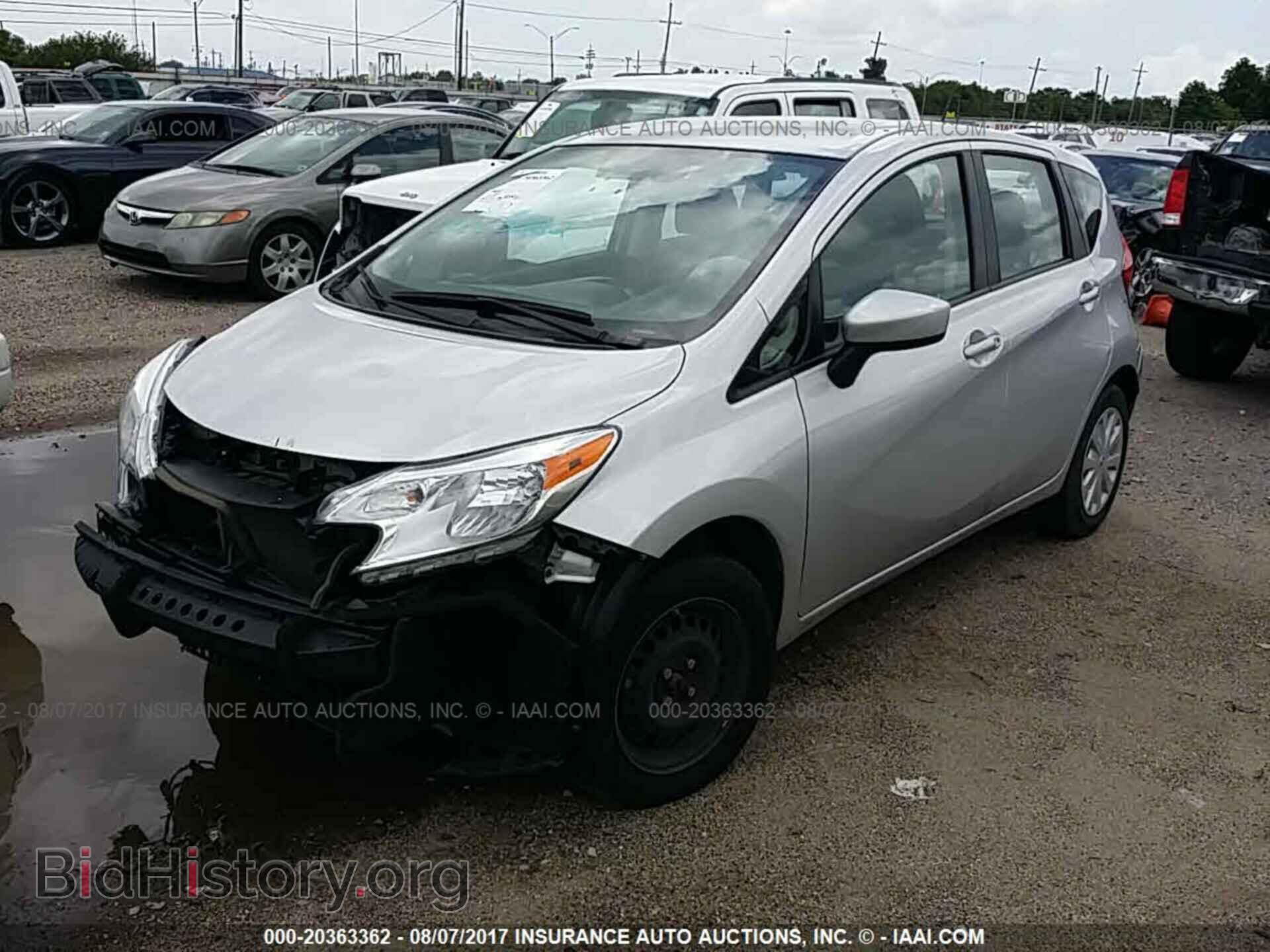 2016 Nissan Versa note - VIN: 3N1CE2CP8GL350804 - Фото 2