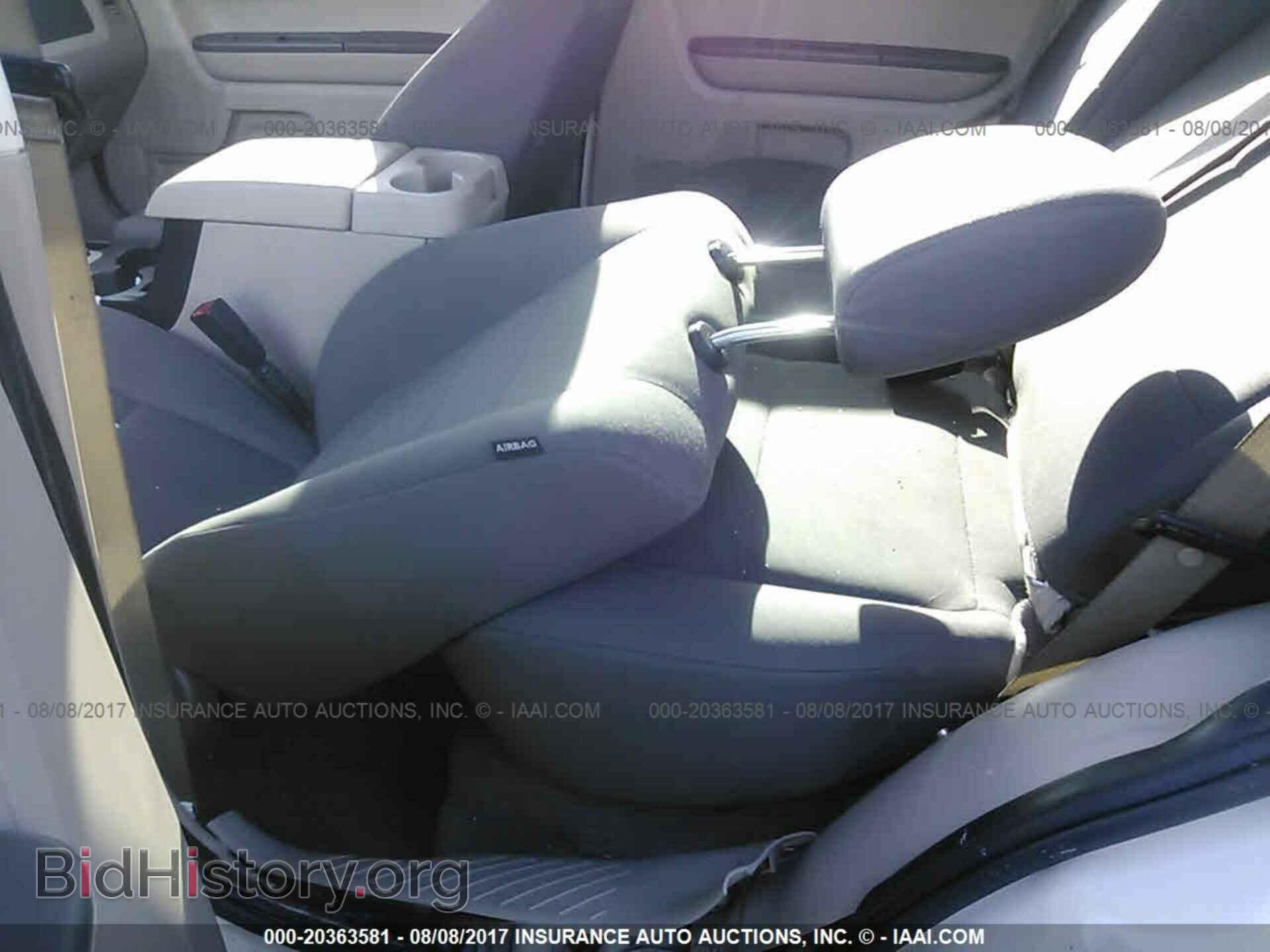 2011 Ford Escape - VIN: 1FMCU0C73BKC48367 - Photo 8