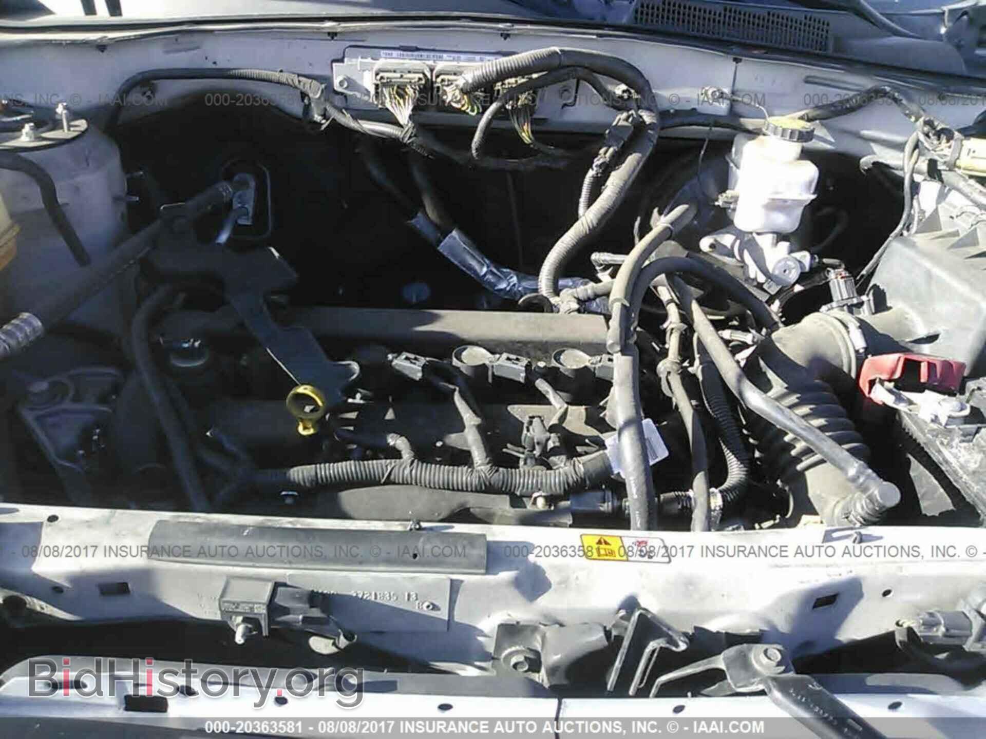 2011 Ford Escape - VIN: 1FMCU0C73BKC48367 - Photo 10